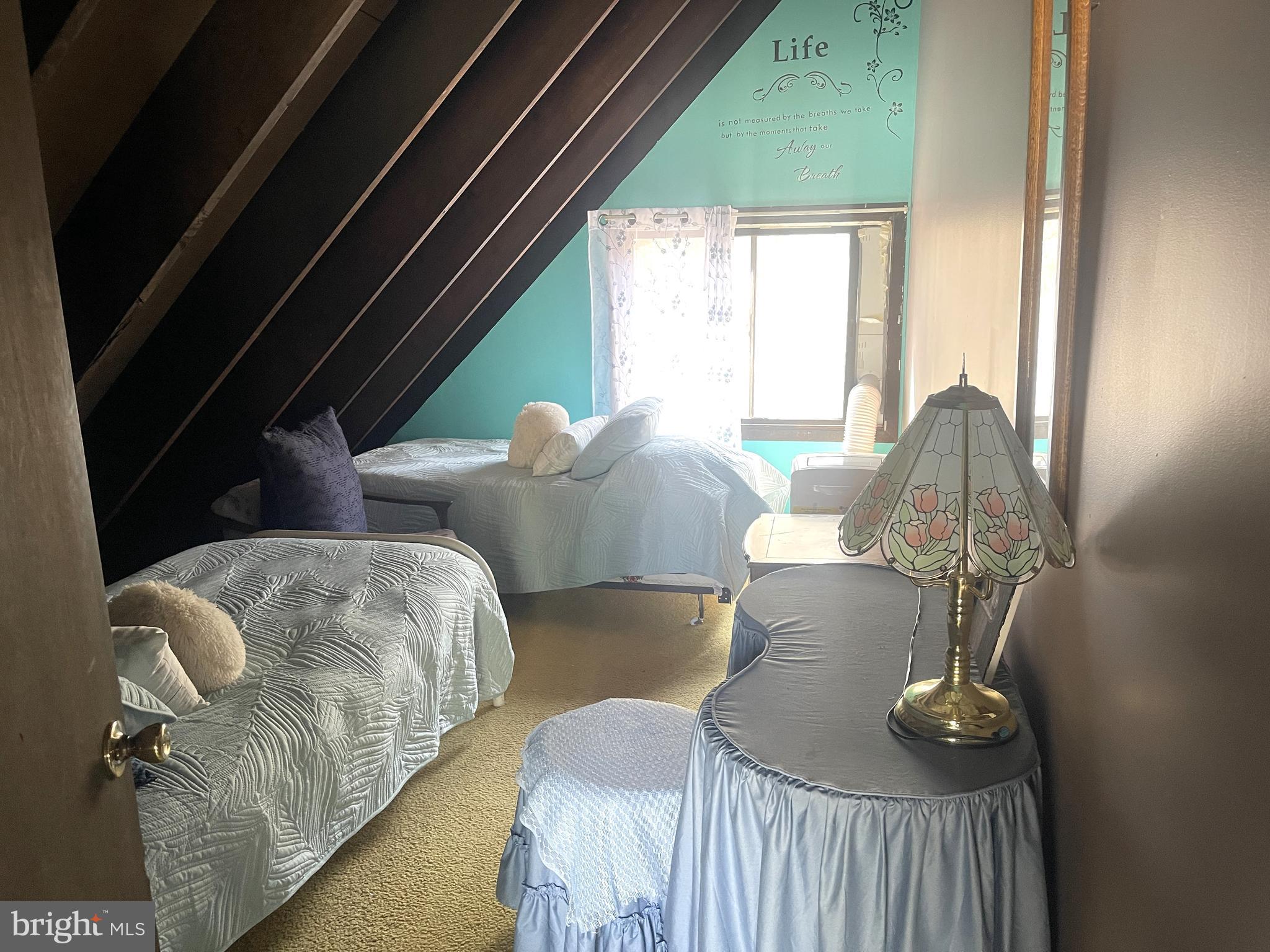 GLEBE HARBOR - Residential