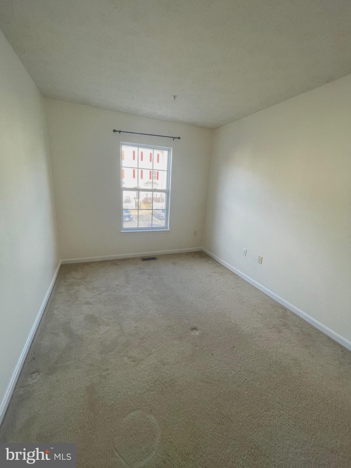 ASBURY WOODS - Residential Lease