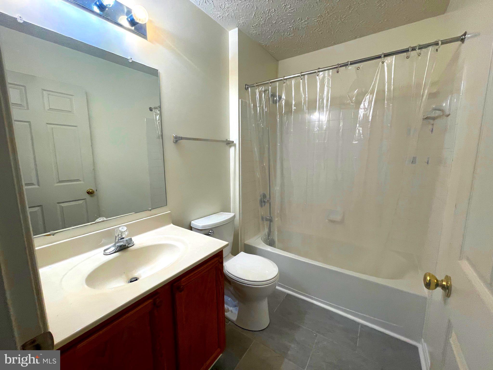 ASBURY WOODS - Residential Lease