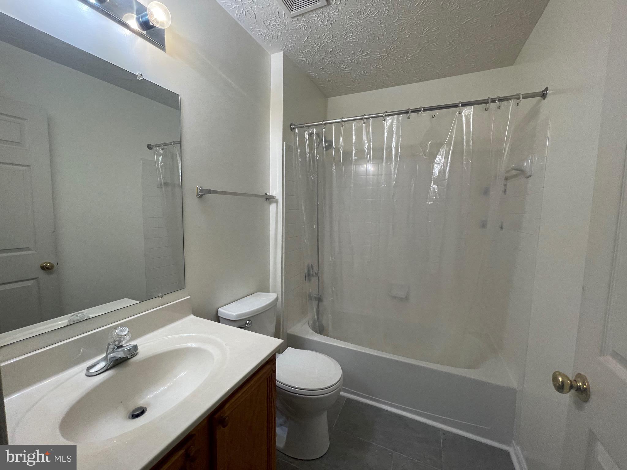 ASBURY WOODS - Residential Lease