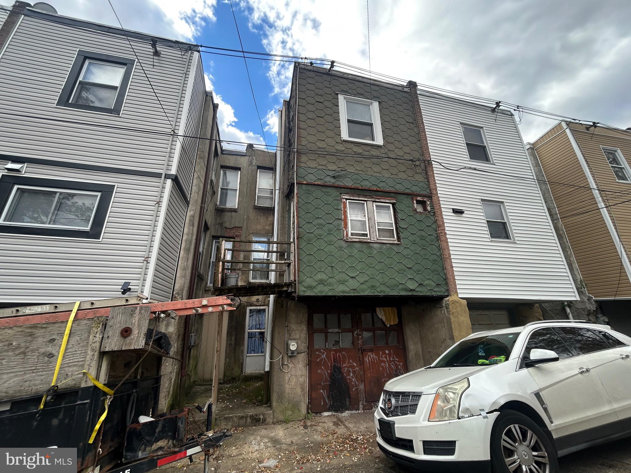 WEST PHILADELPHIA - Residential