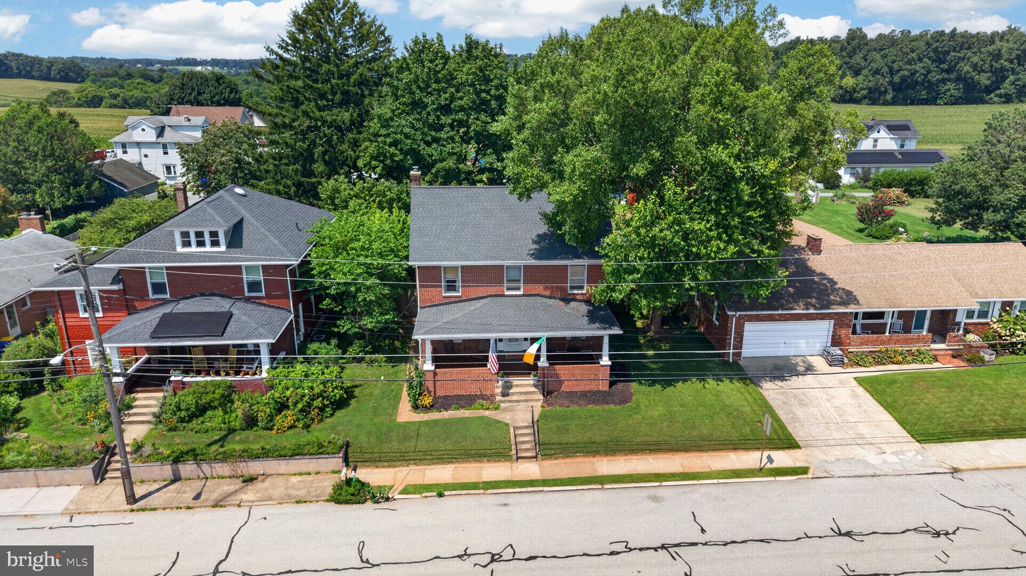 106 N 3RD STREET