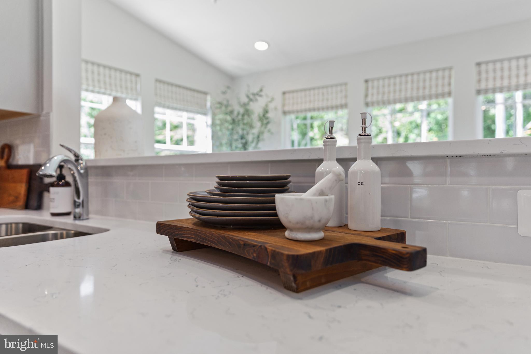 MONTGOMERY OAKS - Residential