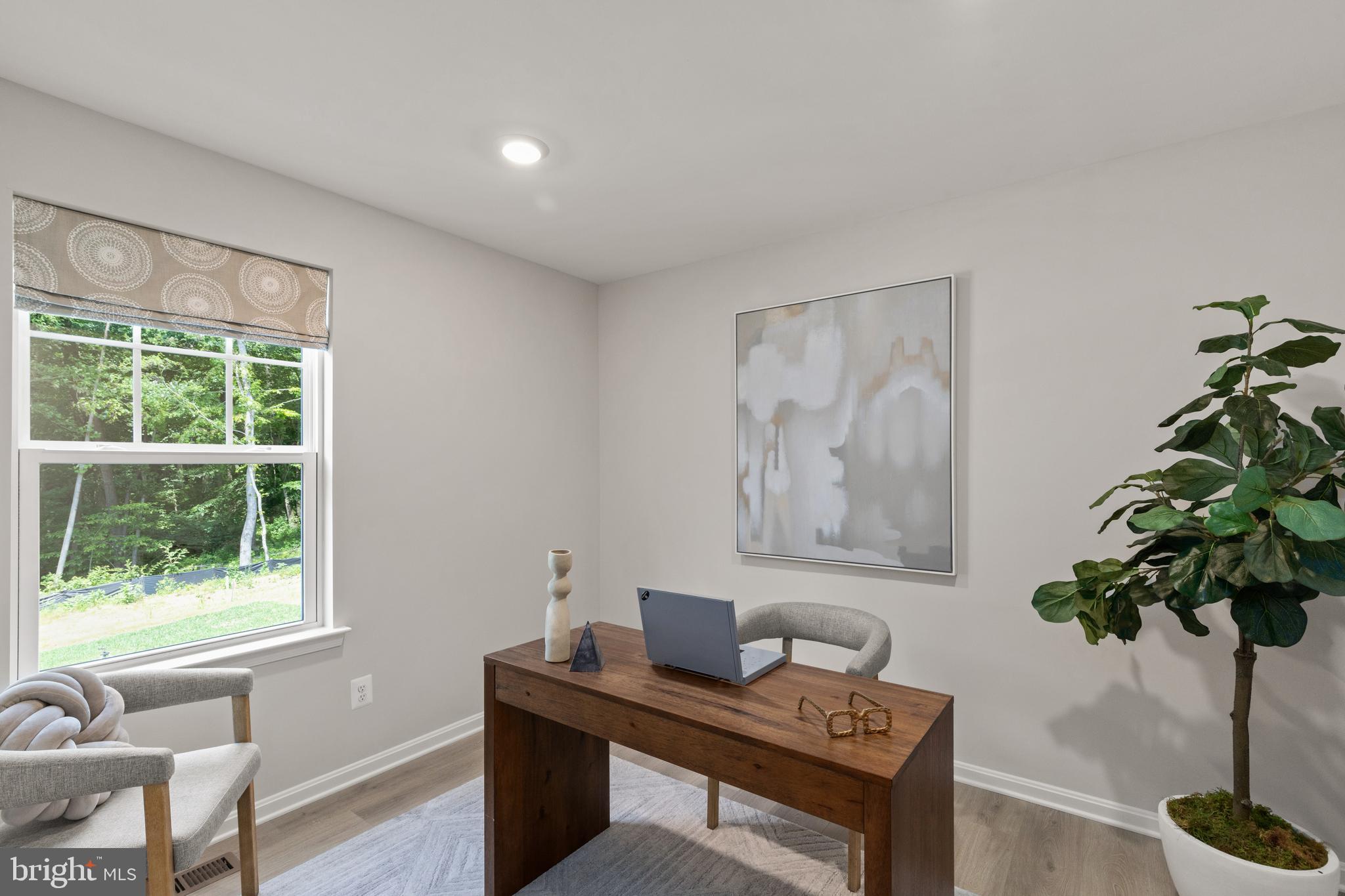 MONTGOMERY OAKS - Residential