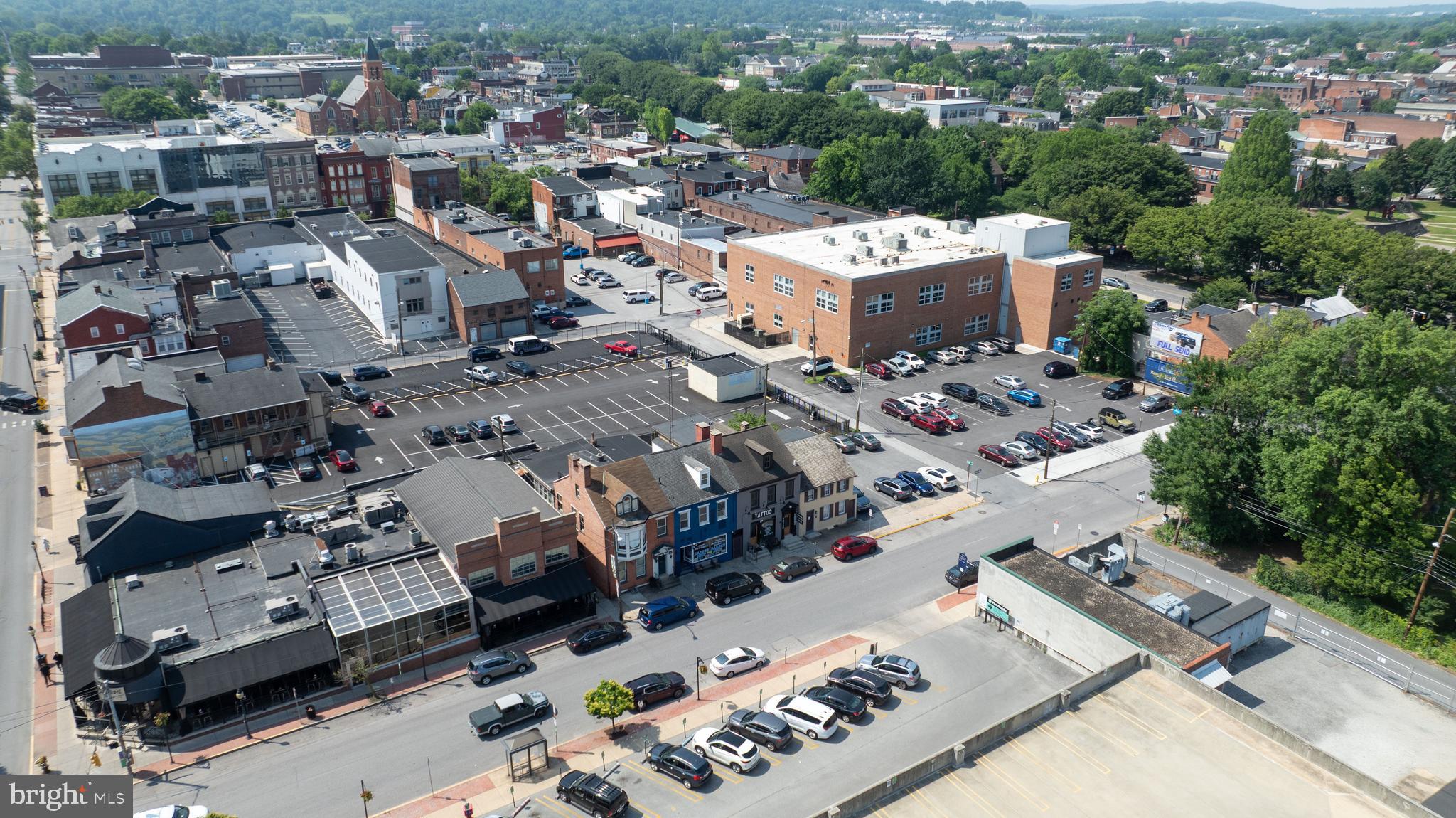 YORK CITY - Commercial Sale