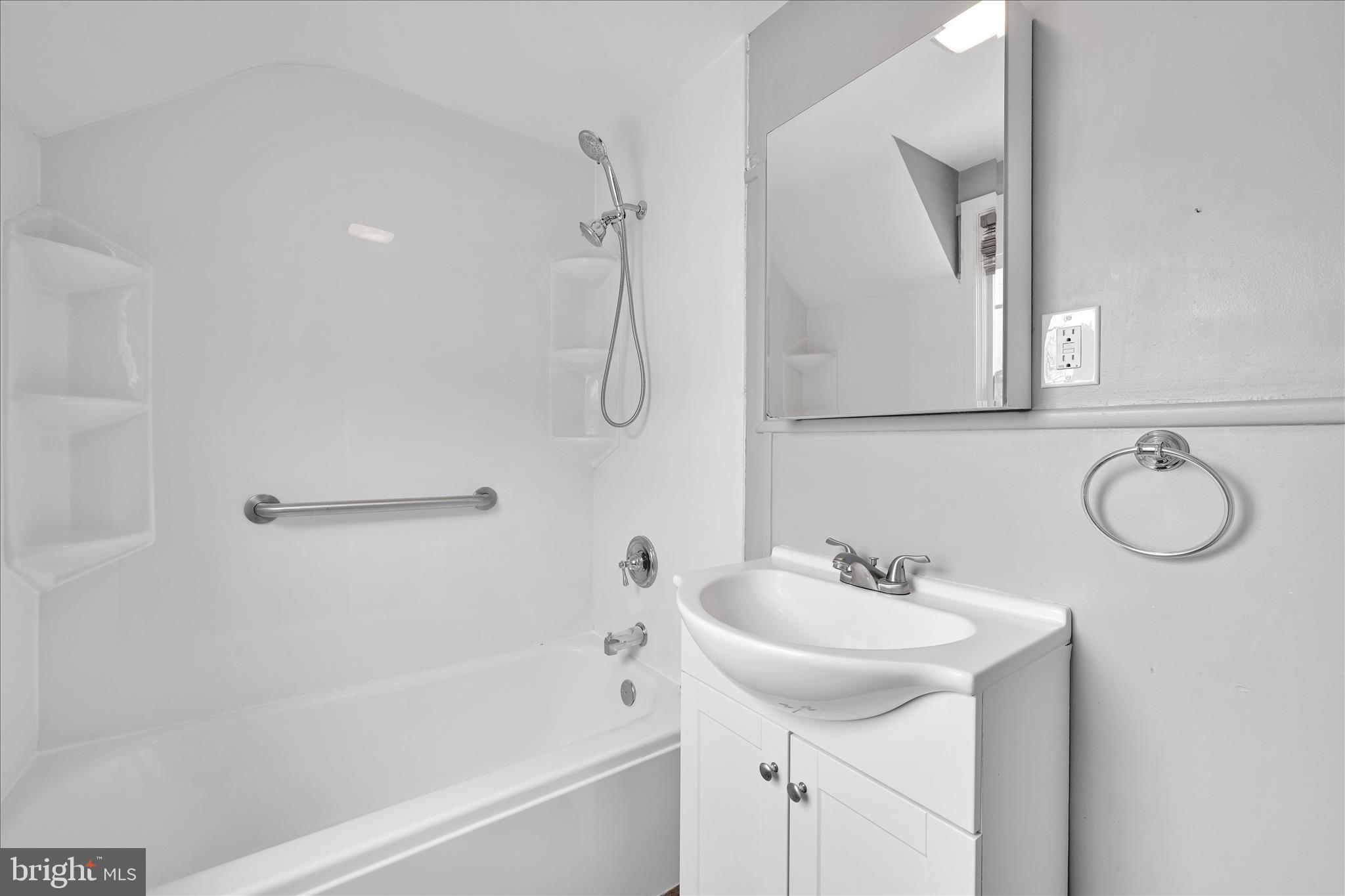 NEW HOLLAND BOROUGH - Residential