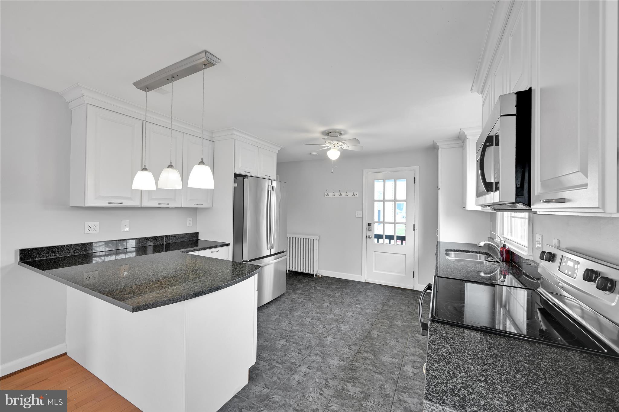 NEW HOLLAND BOROUGH - Residential