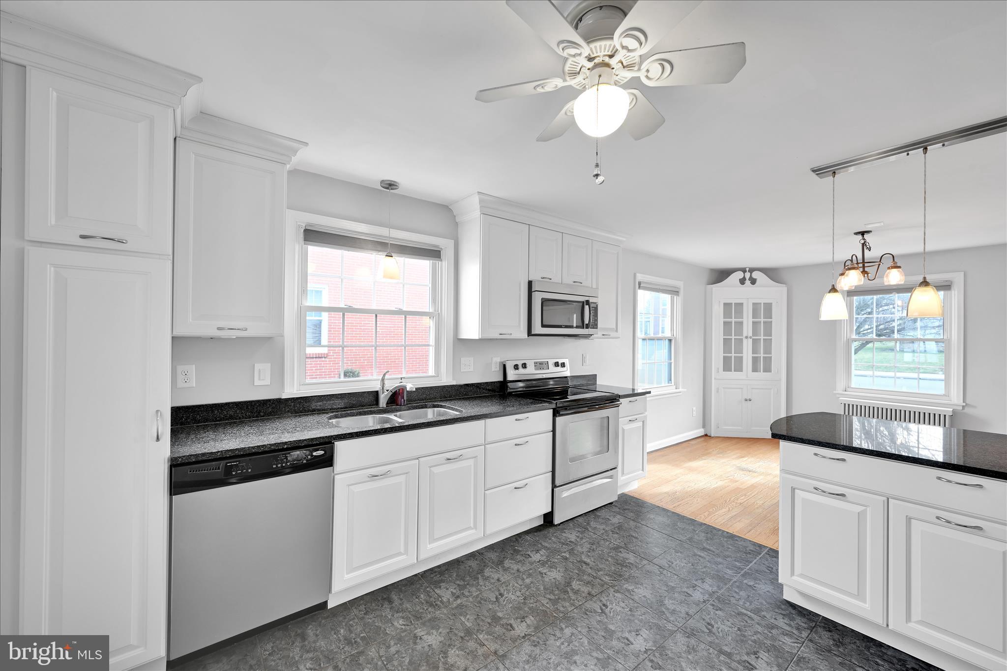 NEW HOLLAND BOROUGH - Residential