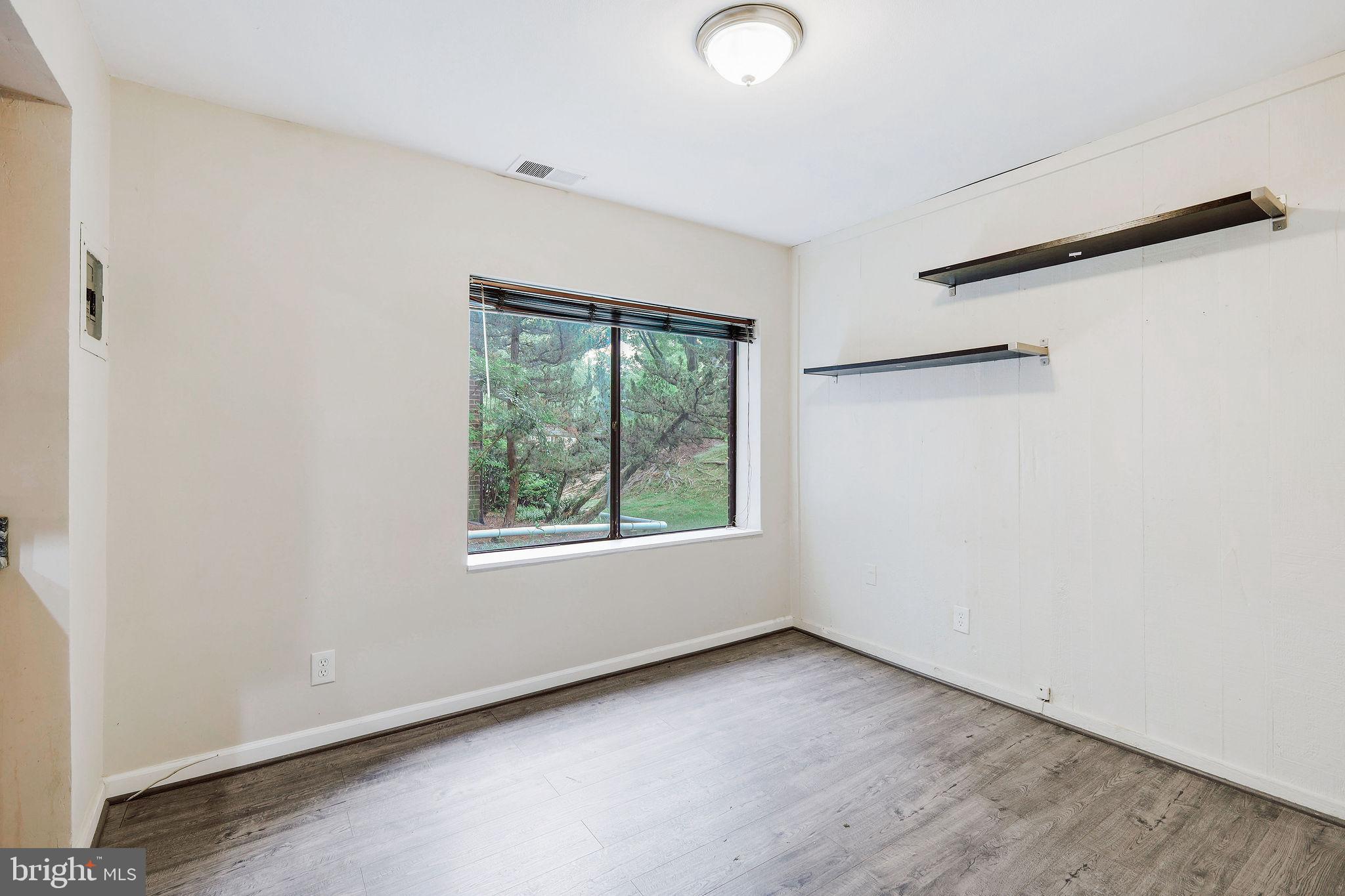 CHERRY GLEN CONDOS - Residential