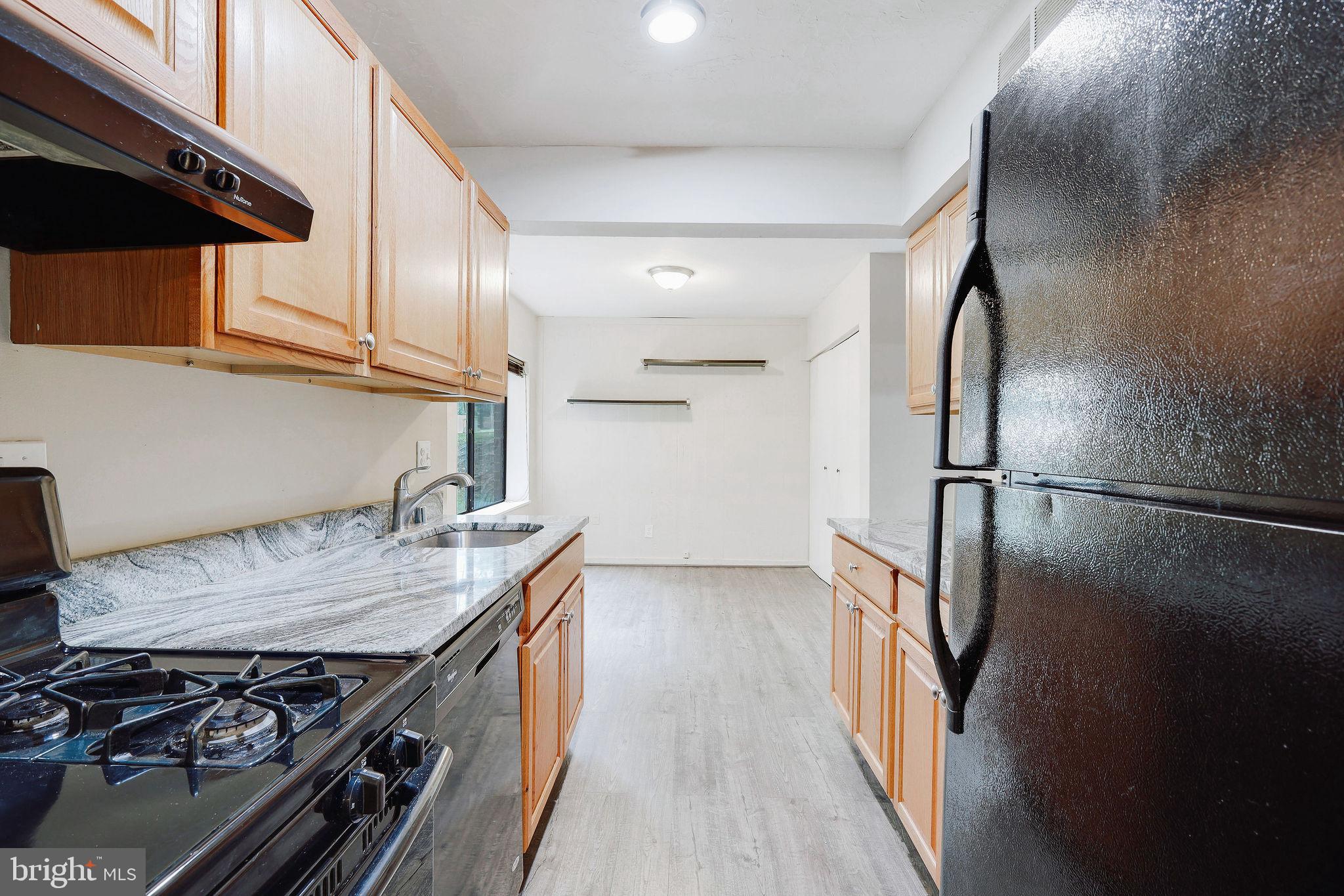 CHERRY GLEN CONDOS - Residential