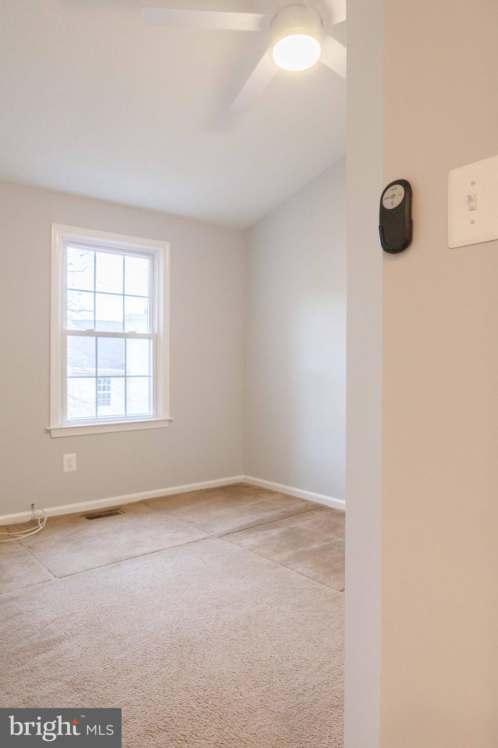 CAMERON KNOLLS - Residential Lease