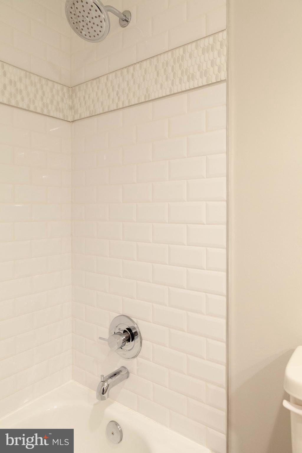 CAMERON KNOLLS - Residential Lease