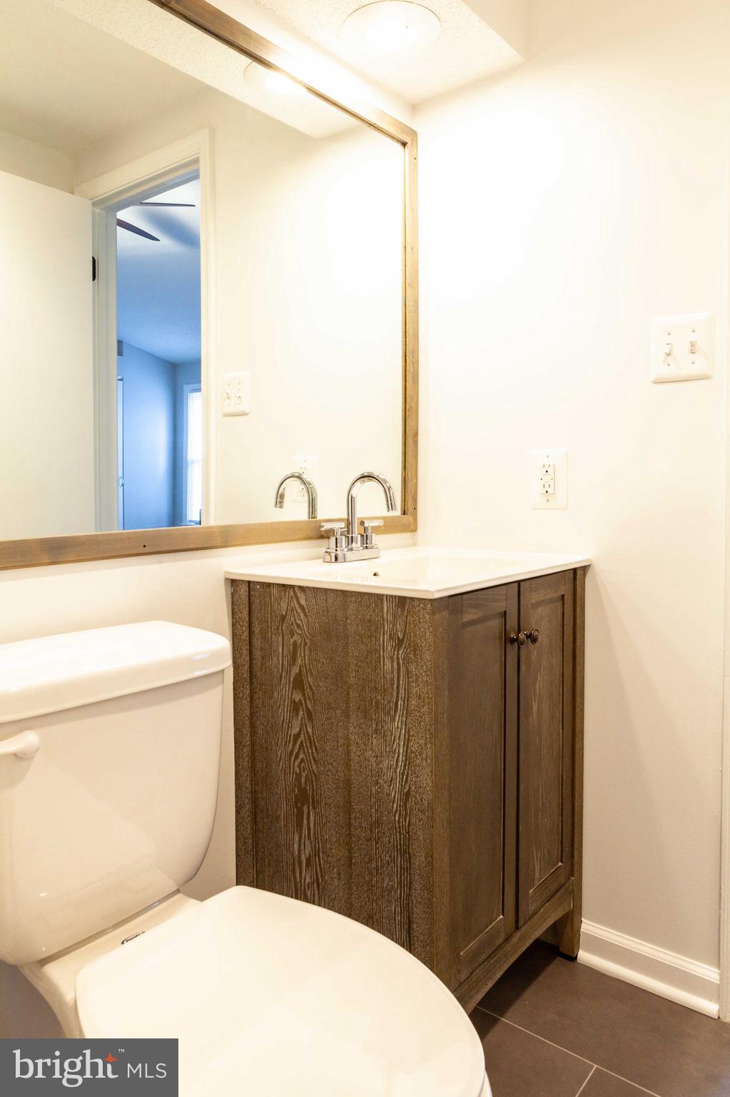 CAMERON KNOLLS - Residential Lease