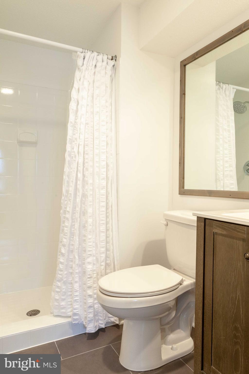 CAMERON KNOLLS - Residential Lease