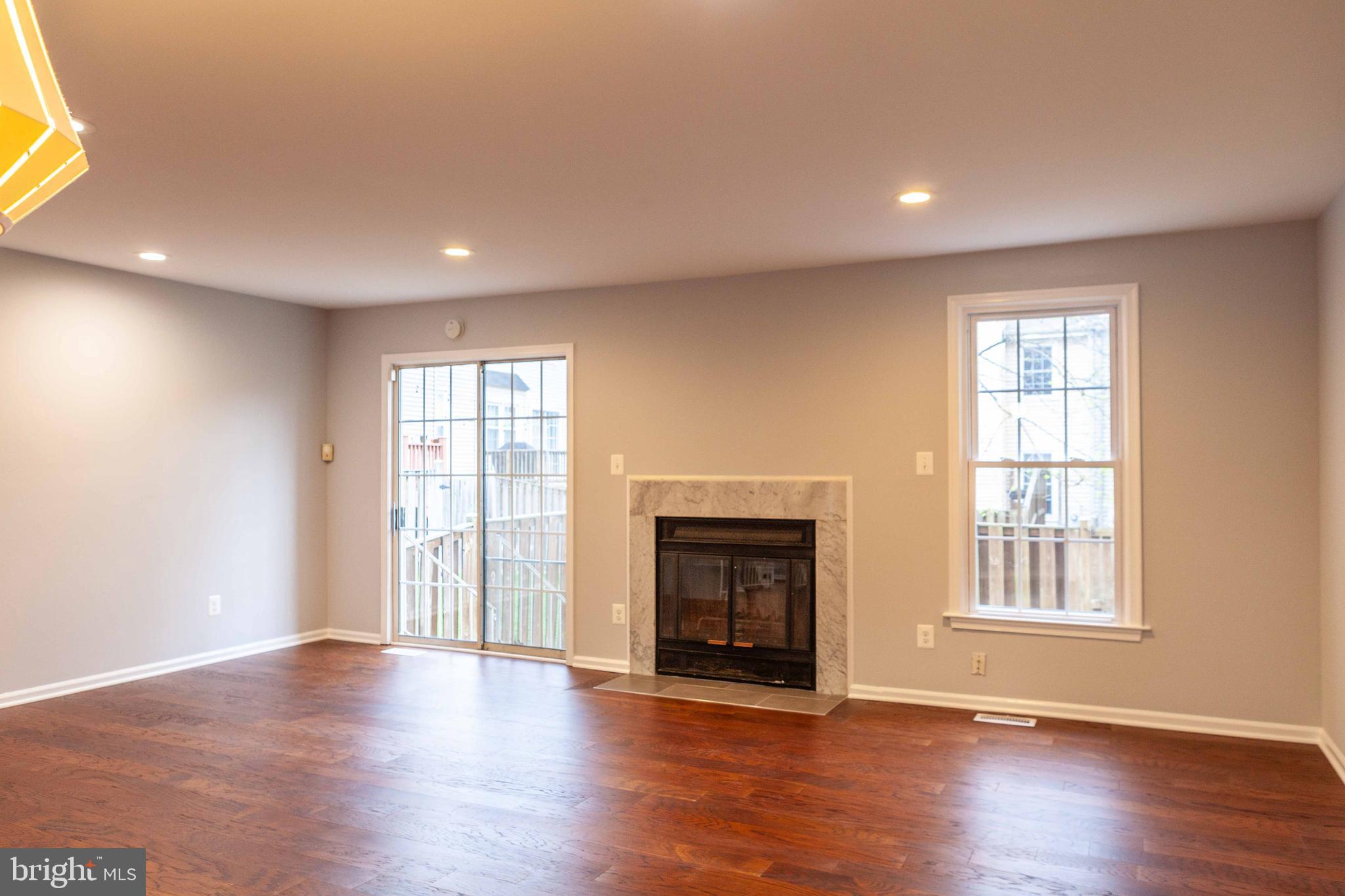 CAMERON KNOLLS - Residential Lease