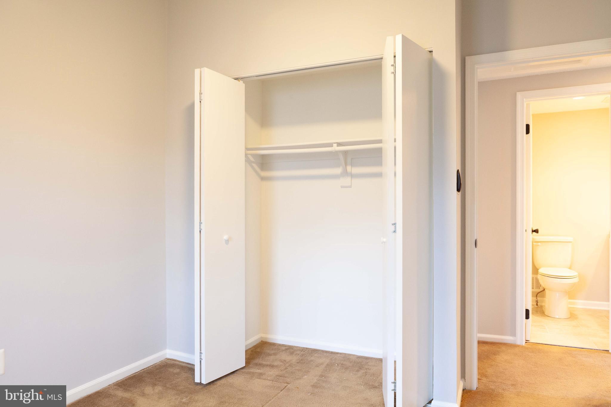 CAMERON KNOLLS - Residential Lease