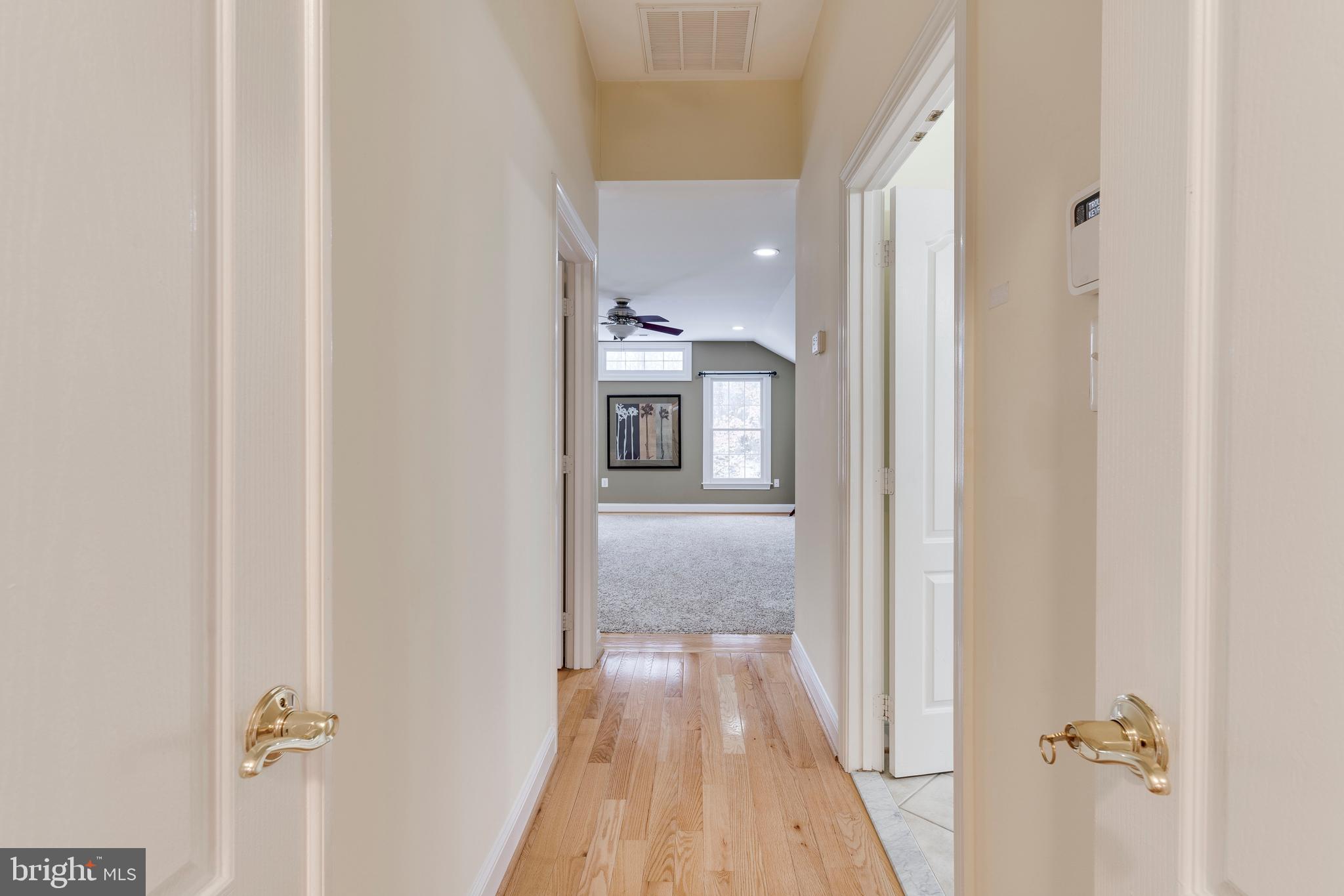 SOUTH RIVER COLONY - Residential