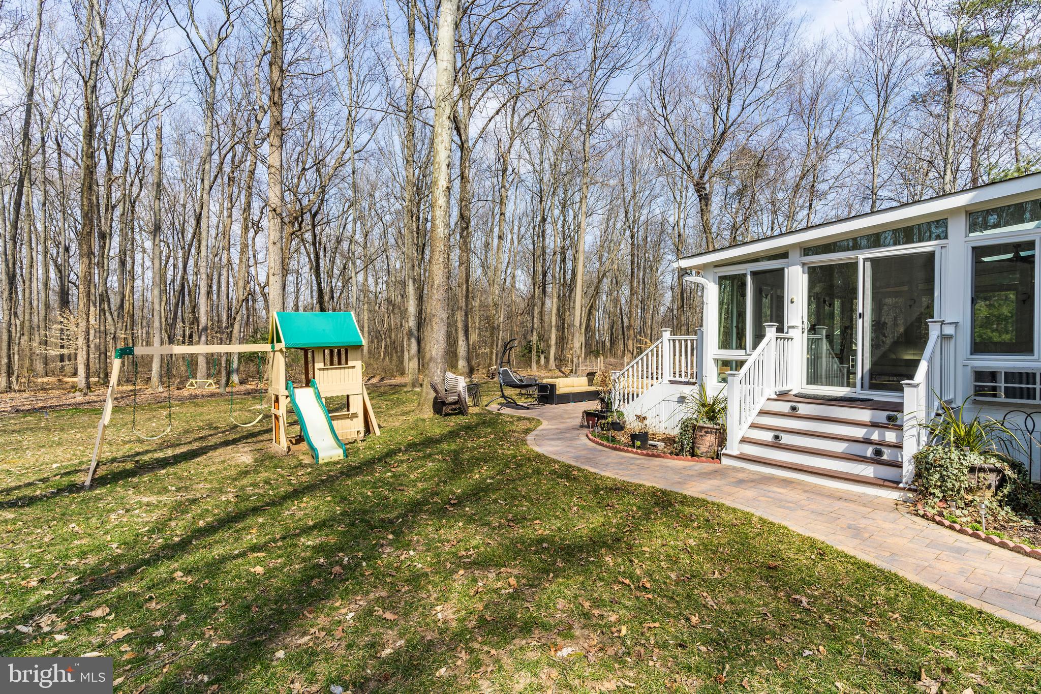 SOUTH RIVER COLONY - Residential