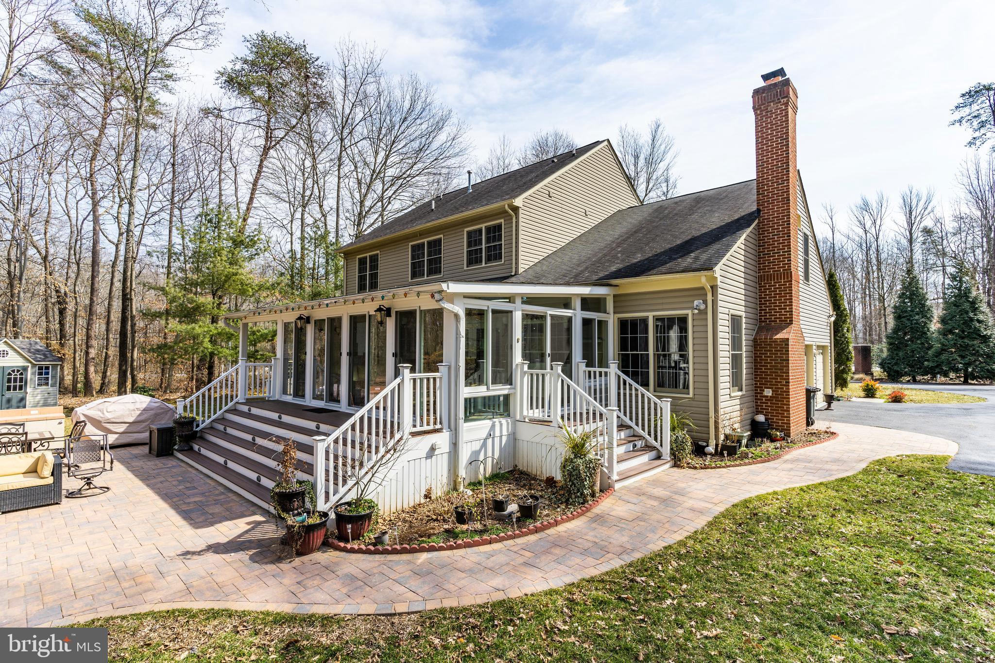 SOUTH RIVER COLONY - Residential