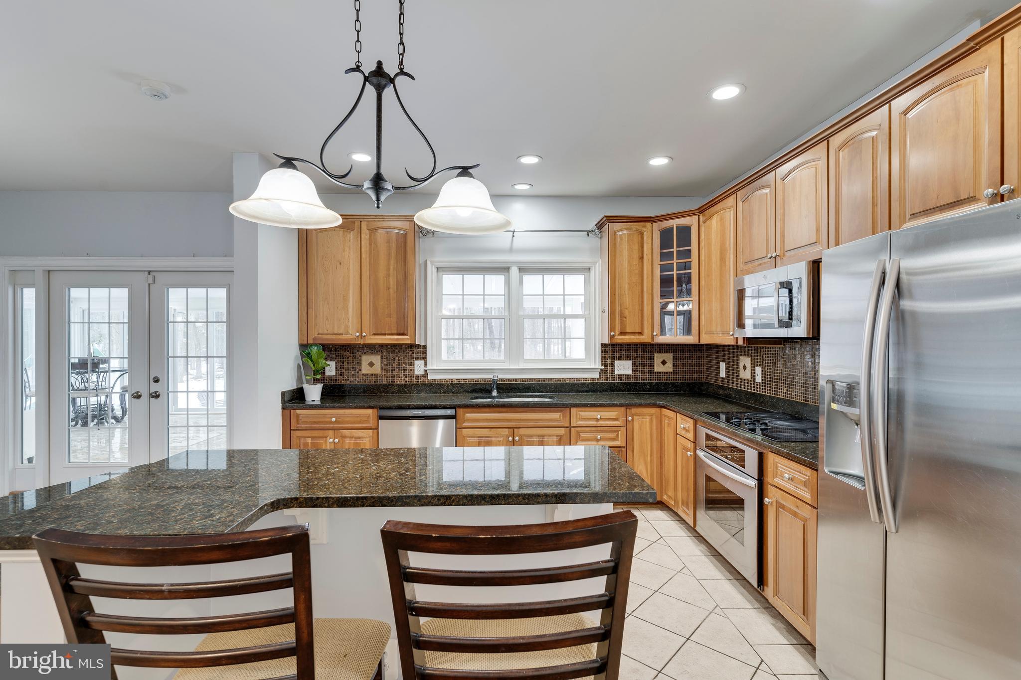 SOUTH RIVER COLONY - Residential