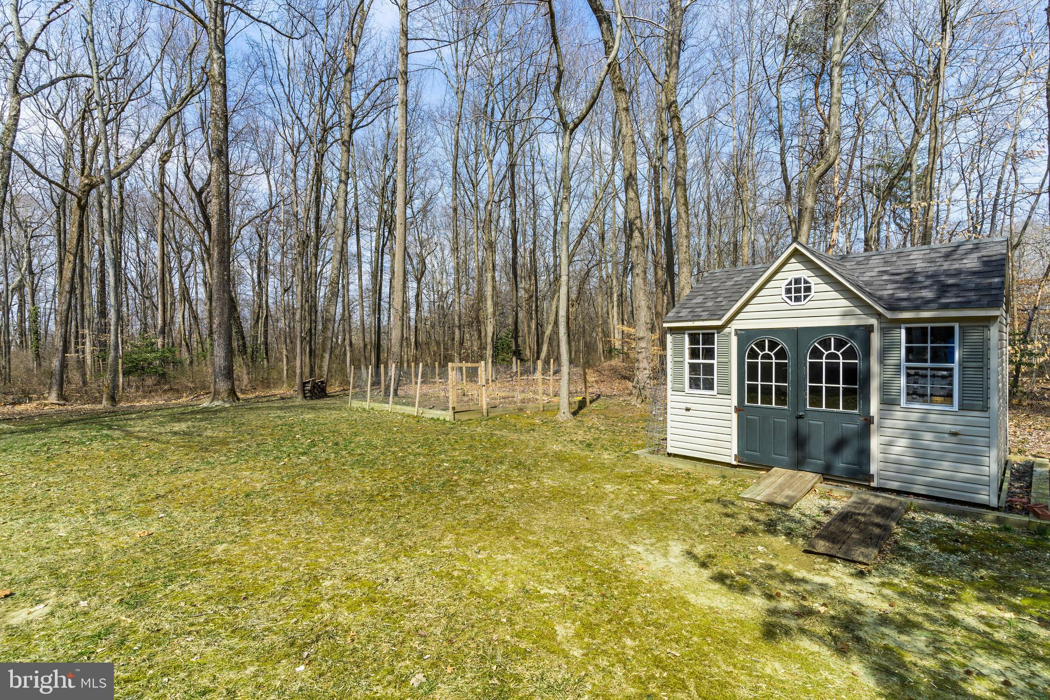 SOUTH RIVER COLONY - Residential