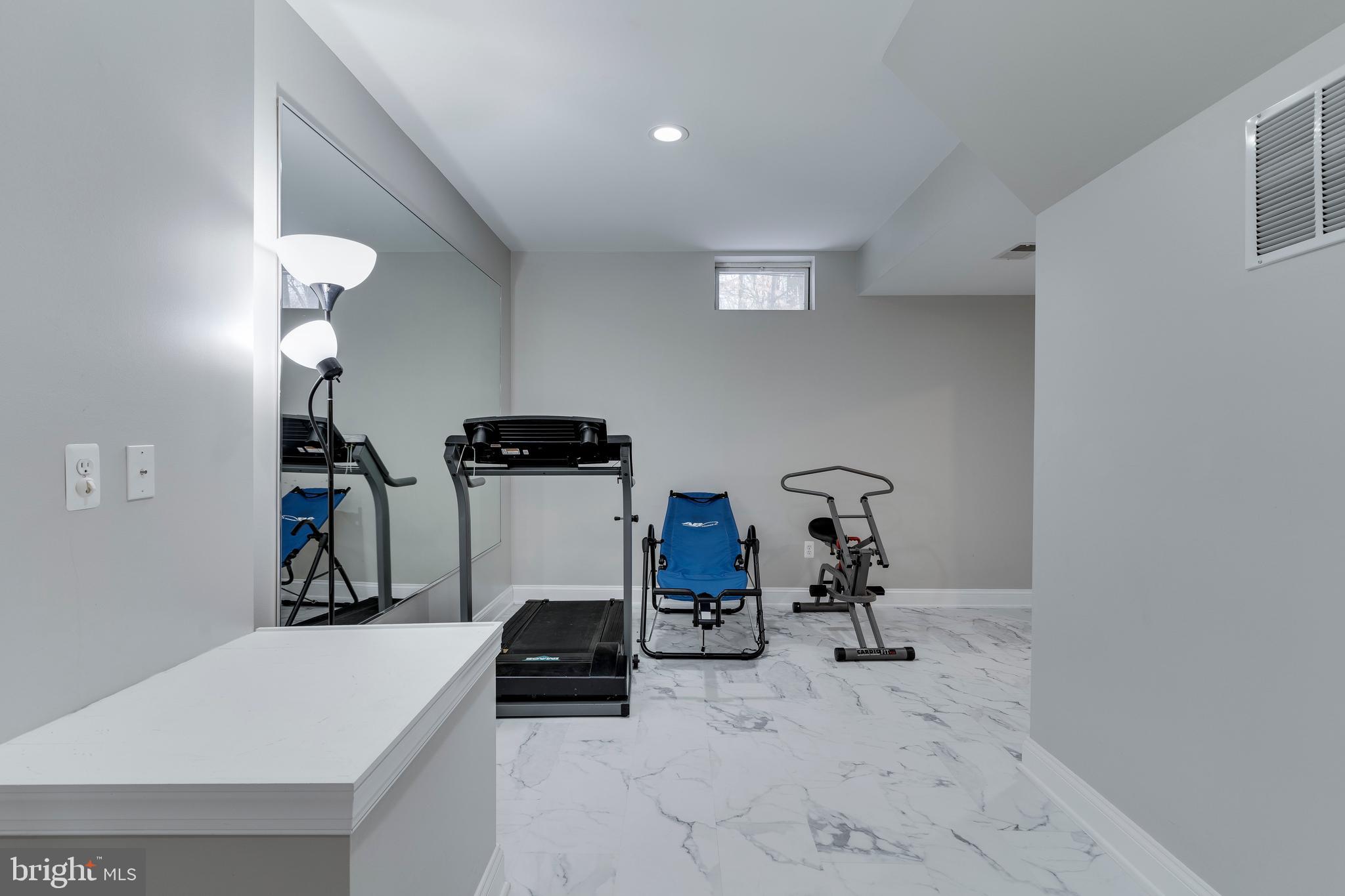 SOUTH RIVER COLONY - Residential