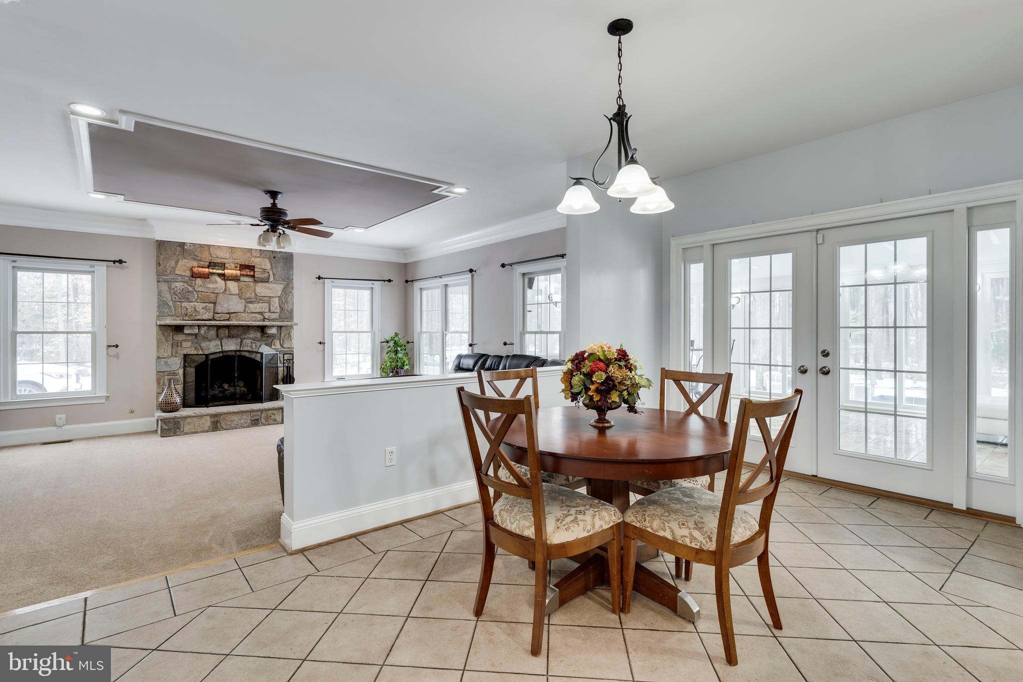 SOUTH RIVER COLONY - Residential