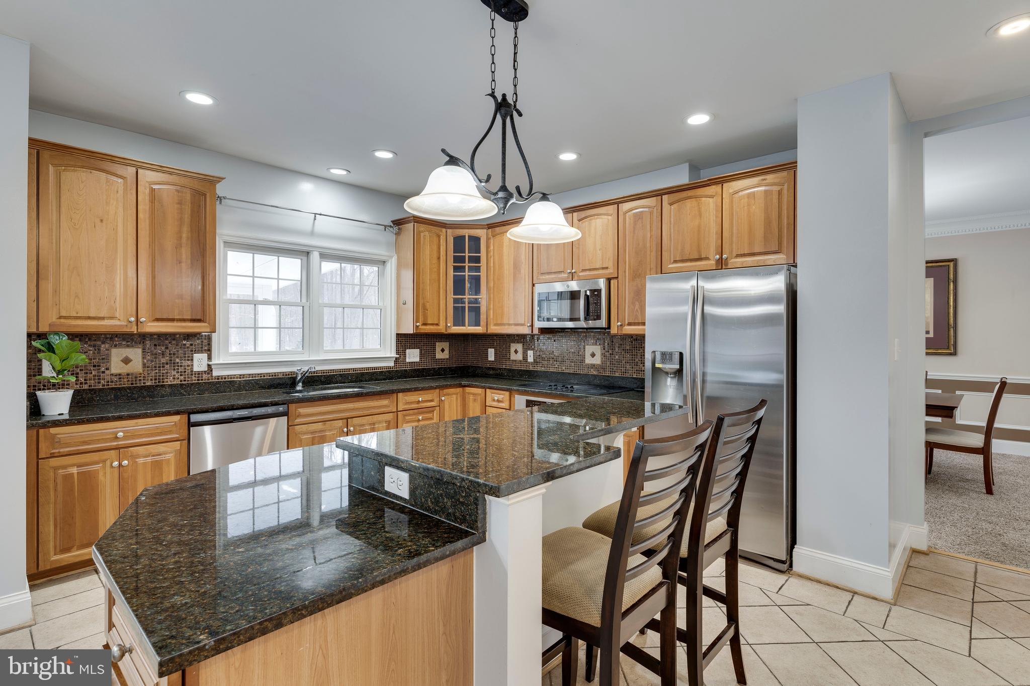 SOUTH RIVER COLONY - Residential