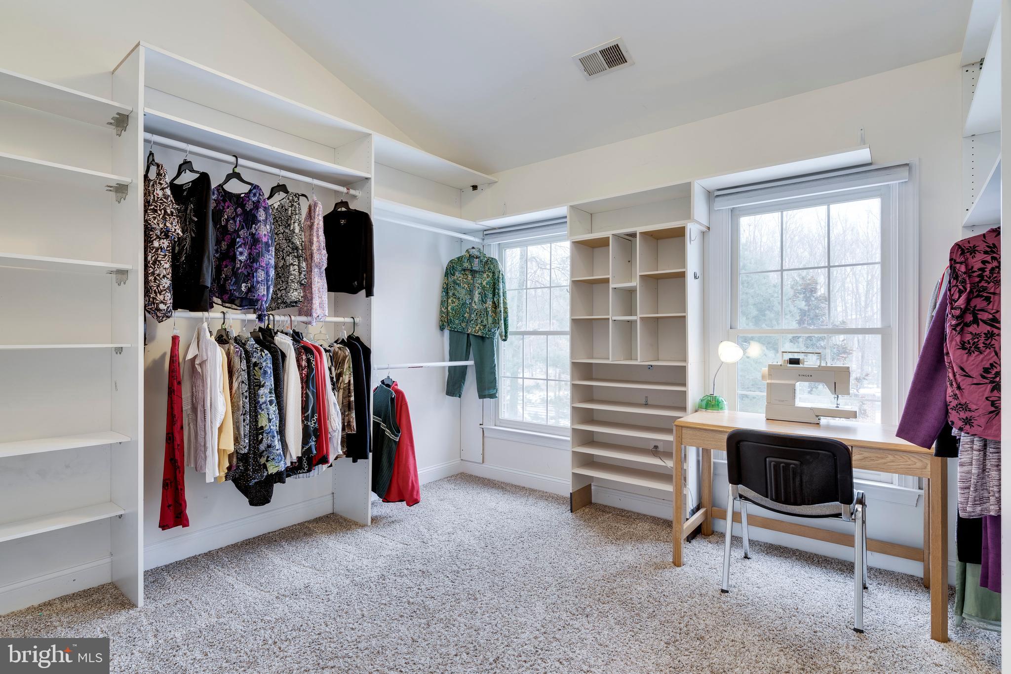 SOUTH RIVER COLONY - Residential