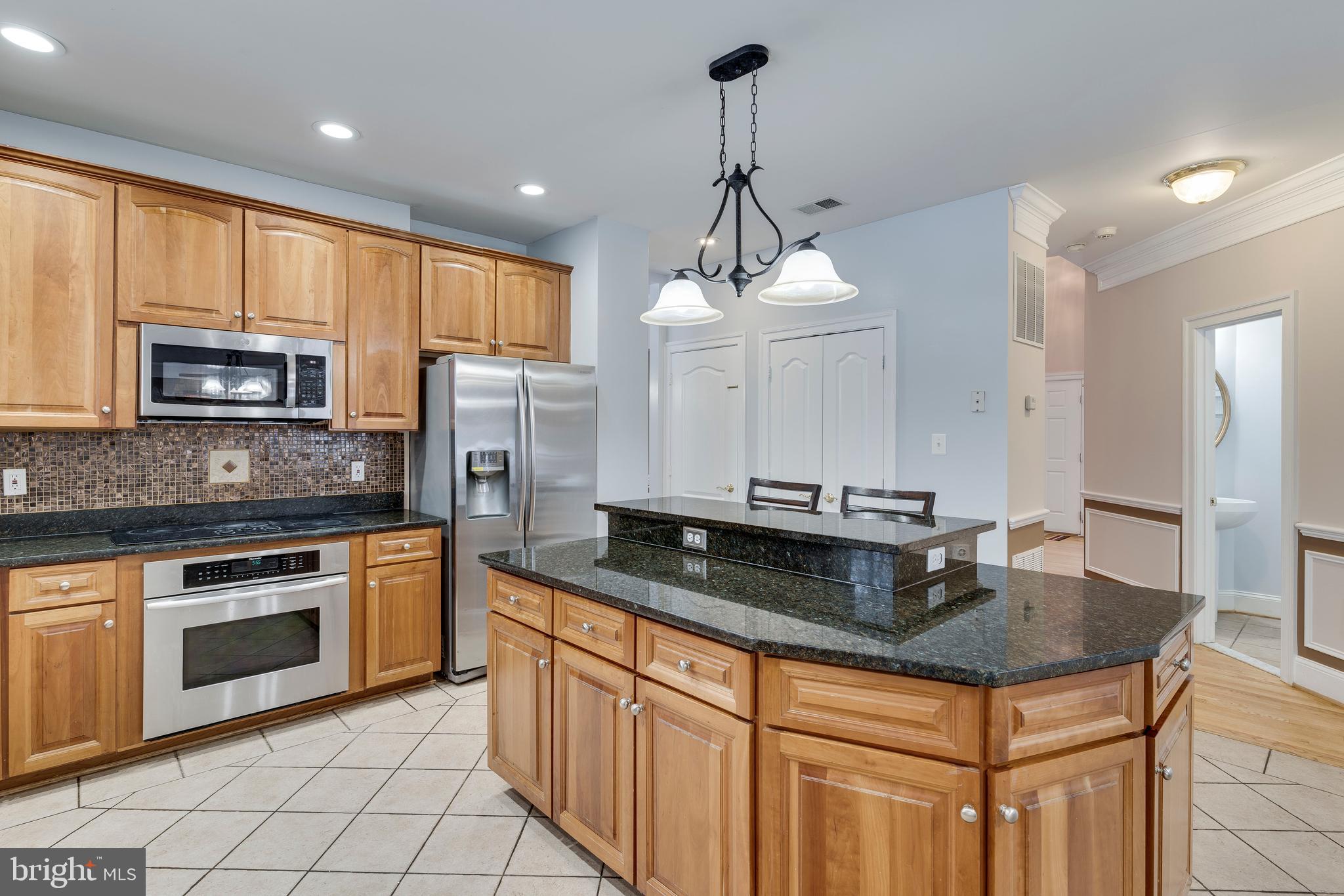 SOUTH RIVER COLONY - Residential