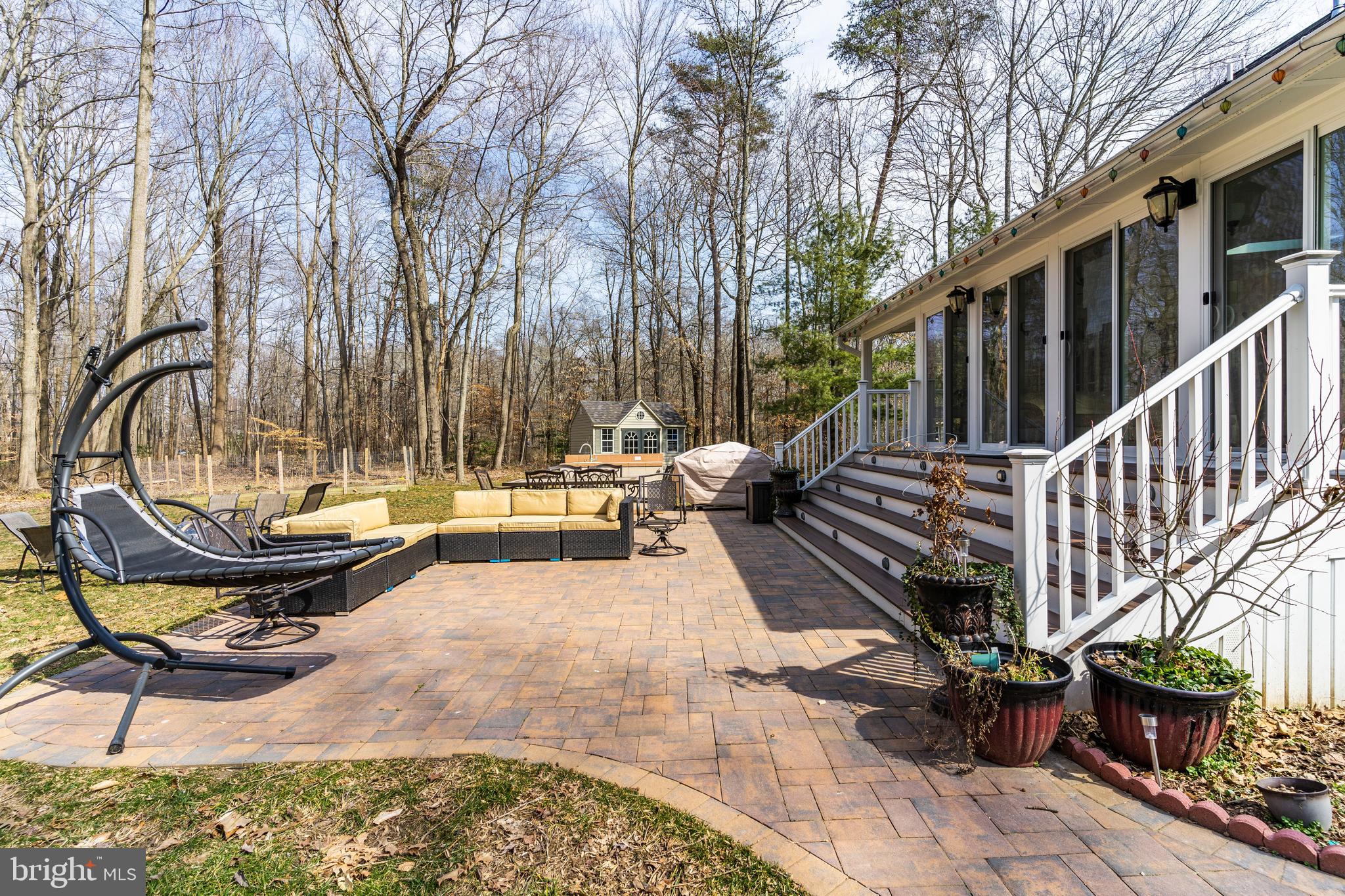 SOUTH RIVER COLONY - Residential