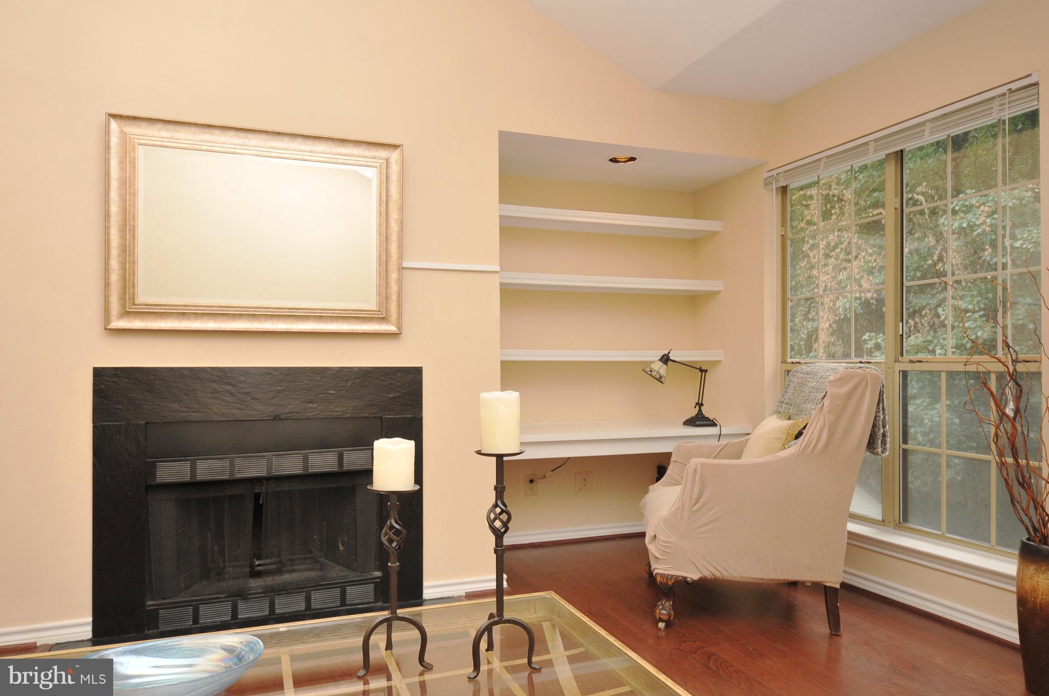 PENDERBROOK SQUARE CONDOMINIUMS - Residential Lease