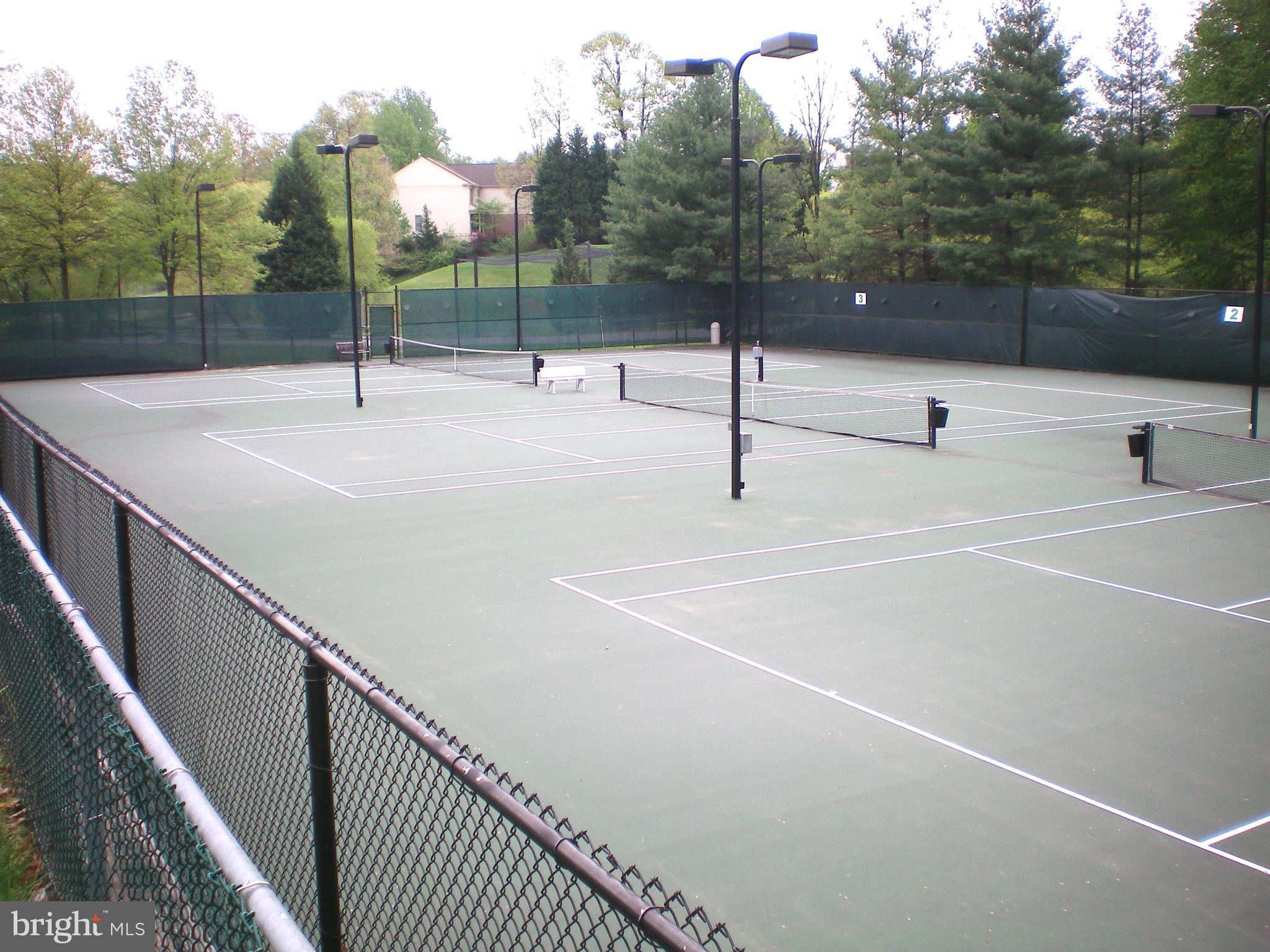 PENDERBROOK SQUARE CONDOMINIUMS - Residential Lease