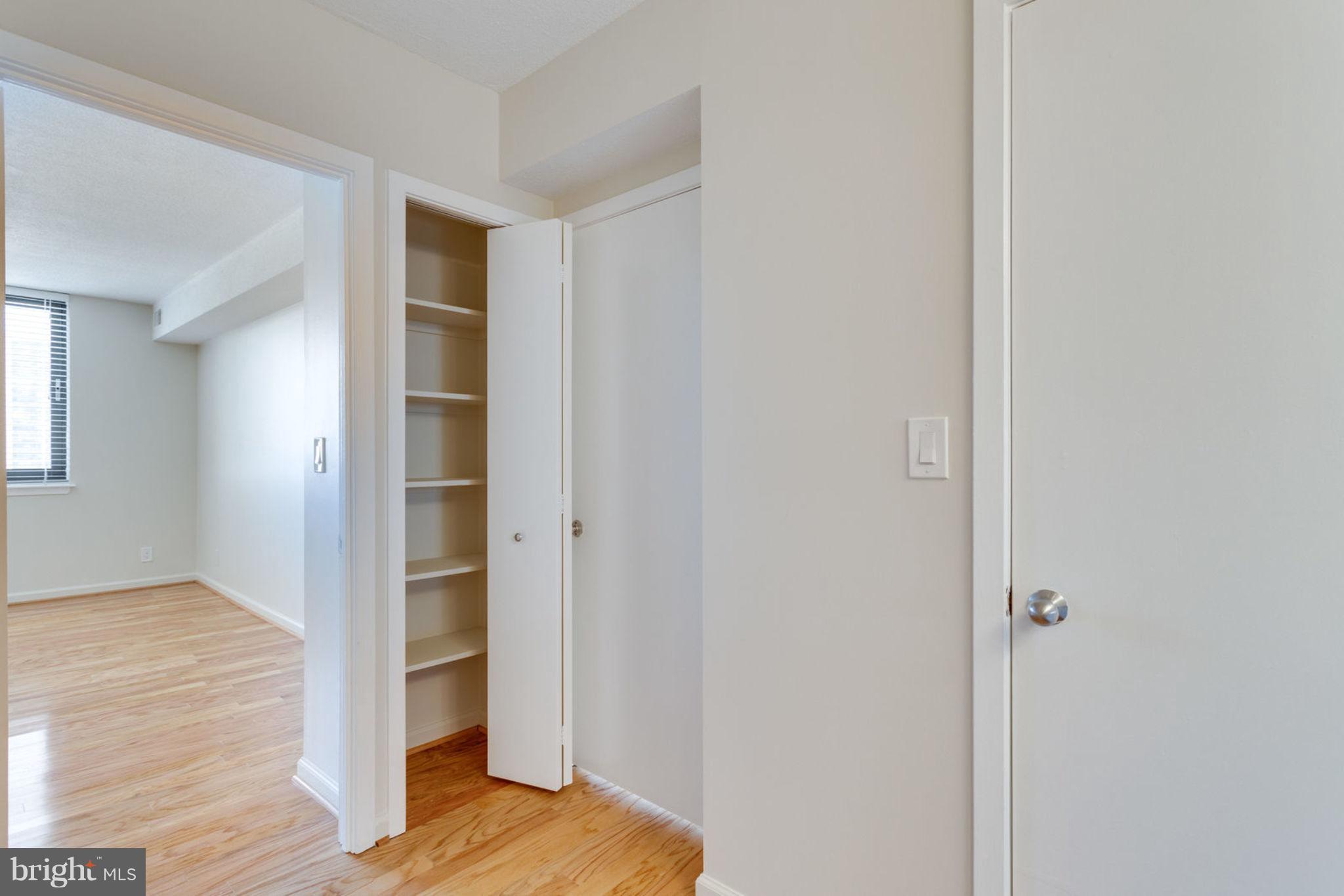 SKYLINE SQUARE CONDO - Residential Lease