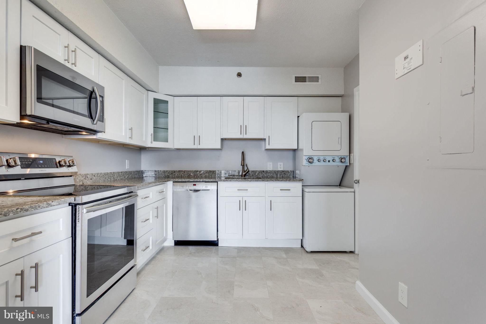 SKYLINE SQUARE CONDO - Residential Lease