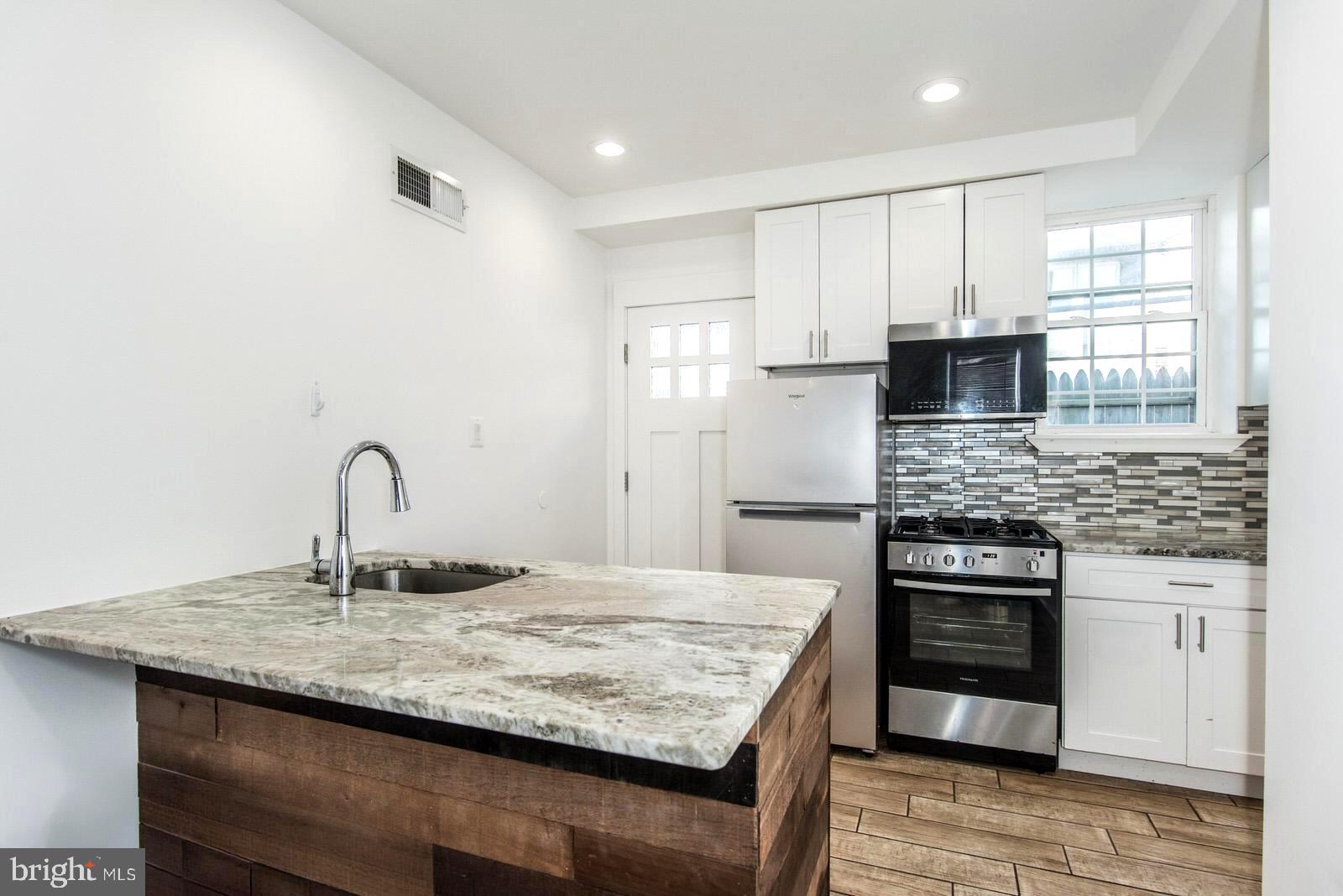 NORRIS SQUARE - Residential