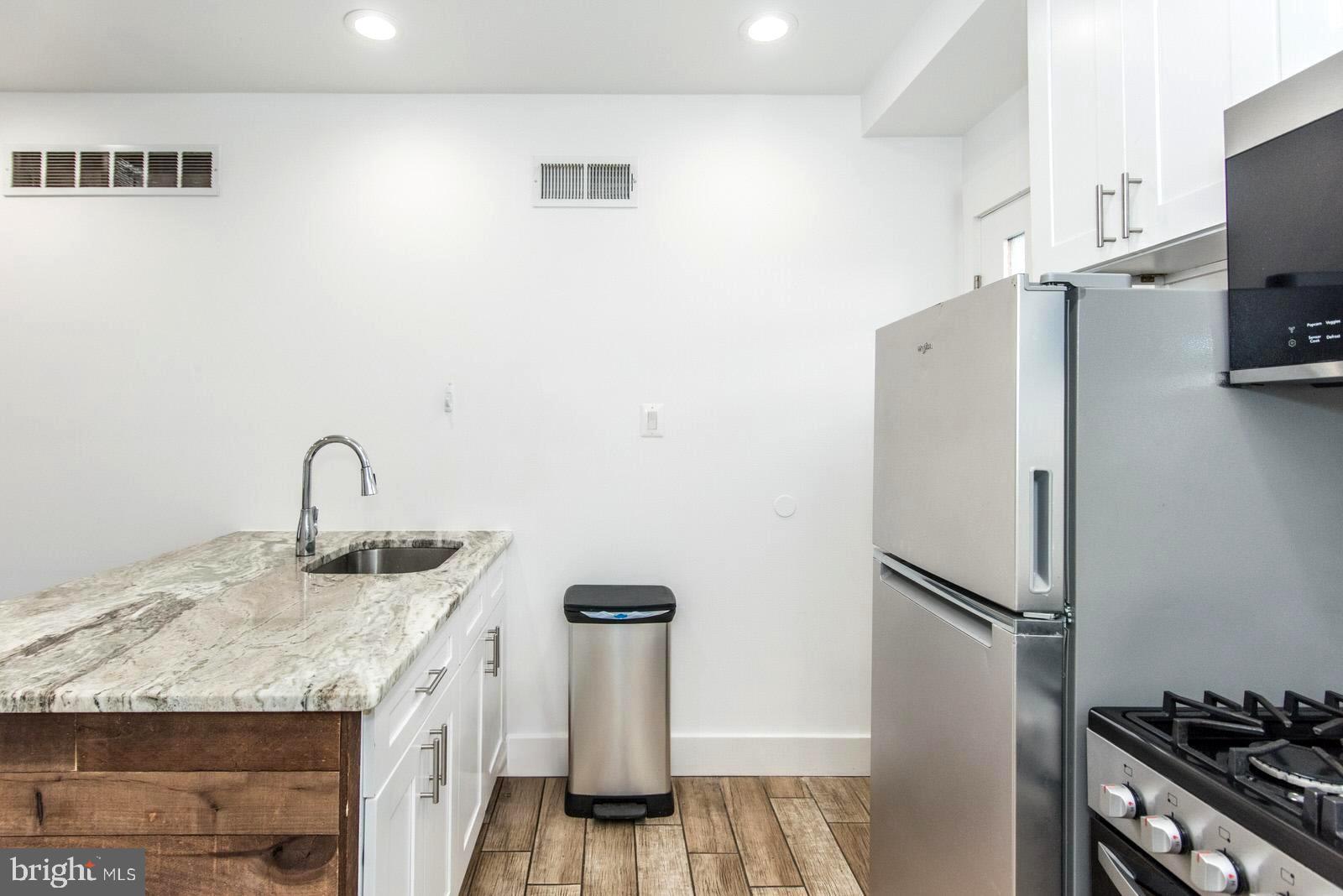 NORRIS SQUARE - Residential