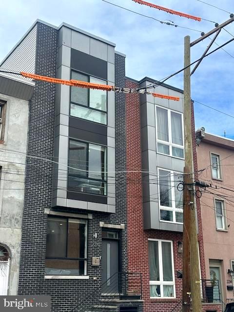 NORRIS SQUARE - Residential