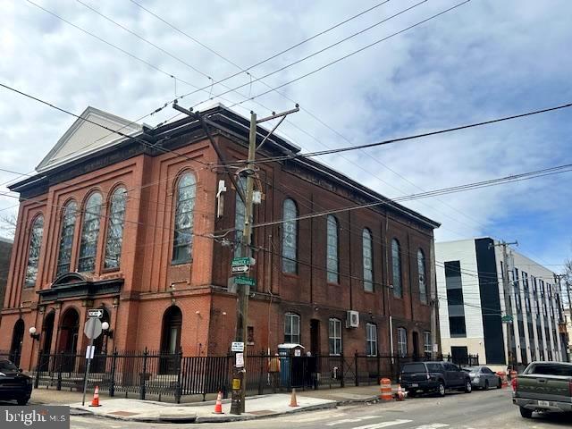 NORRIS SQUARE - Residential