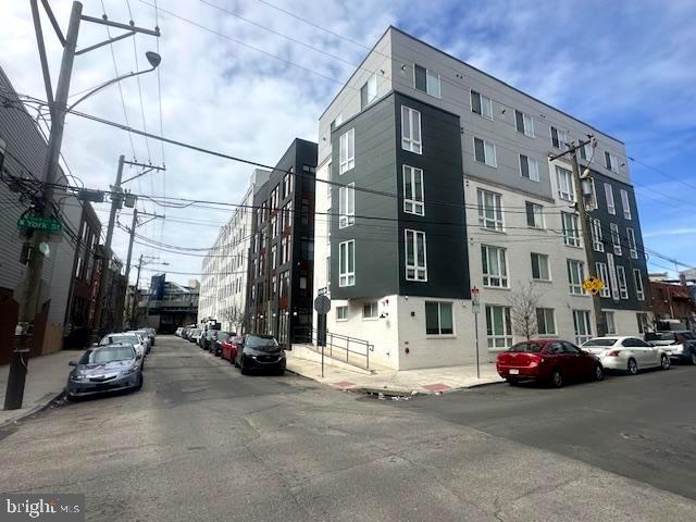 NORRIS SQUARE - Residential