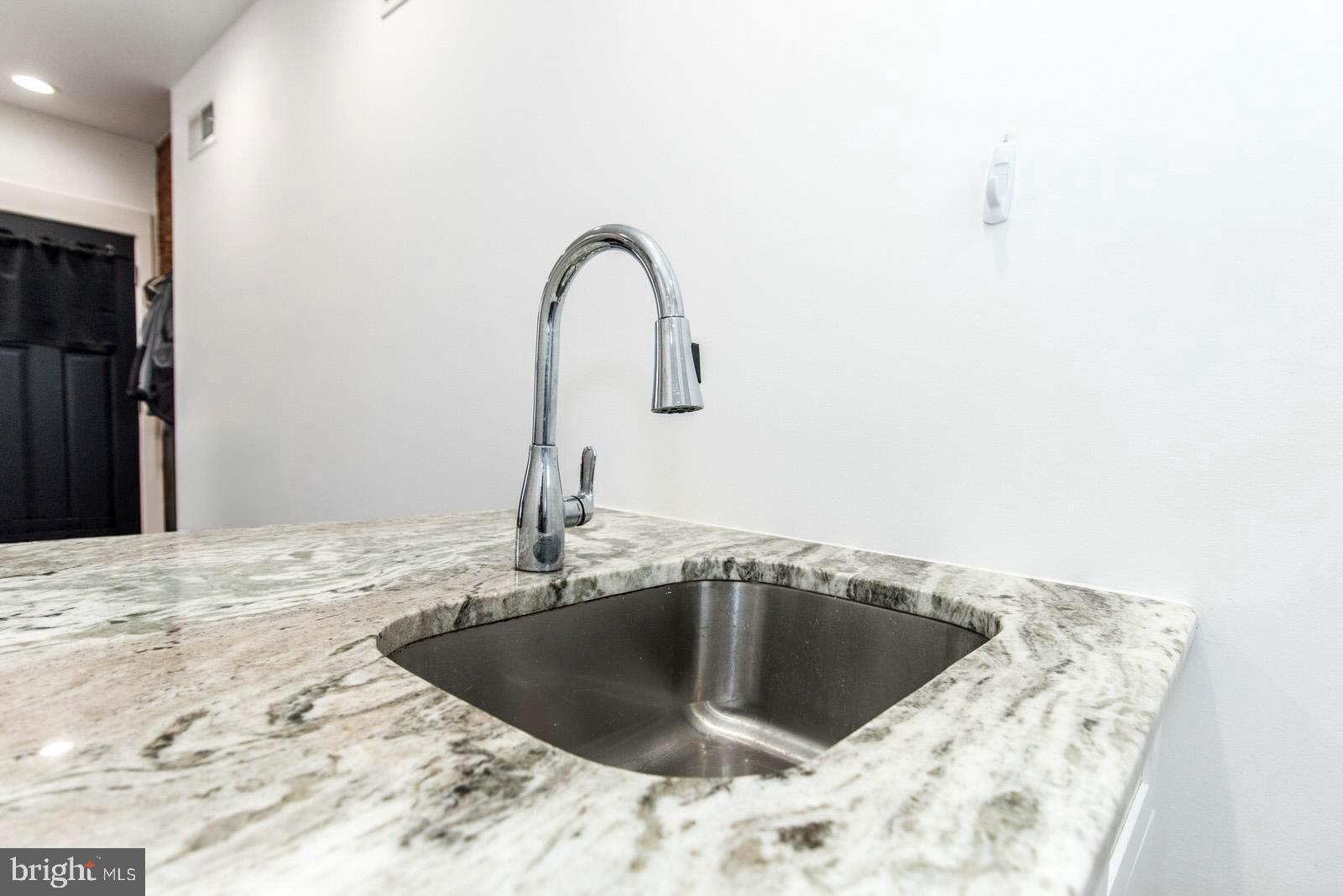 NORRIS SQUARE - Residential