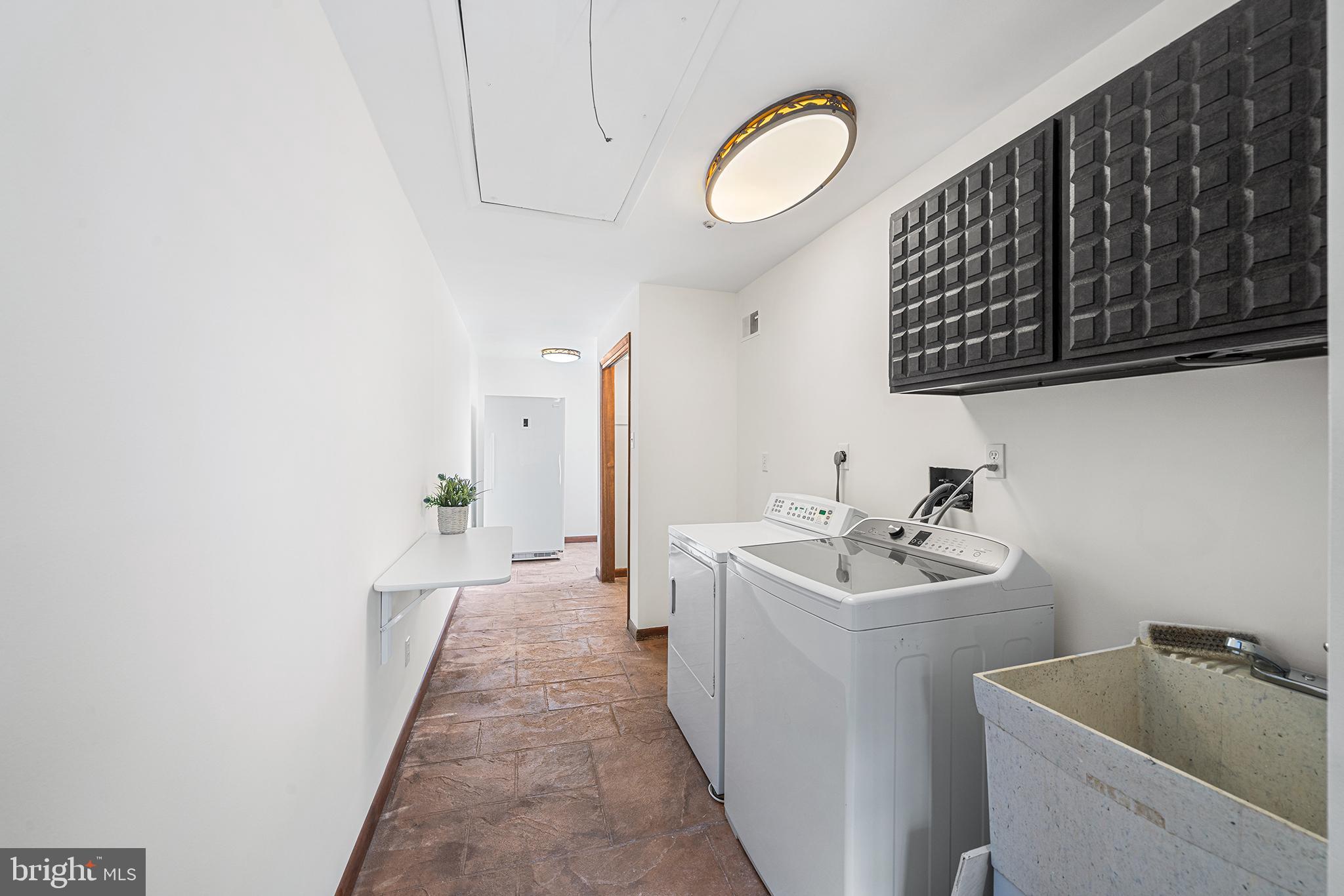 GREENE COUNTRIE VI - Residential