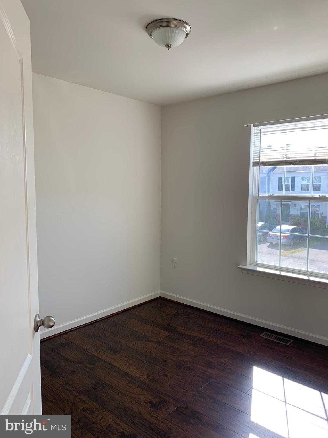 MANOR PARK - Residential Lease