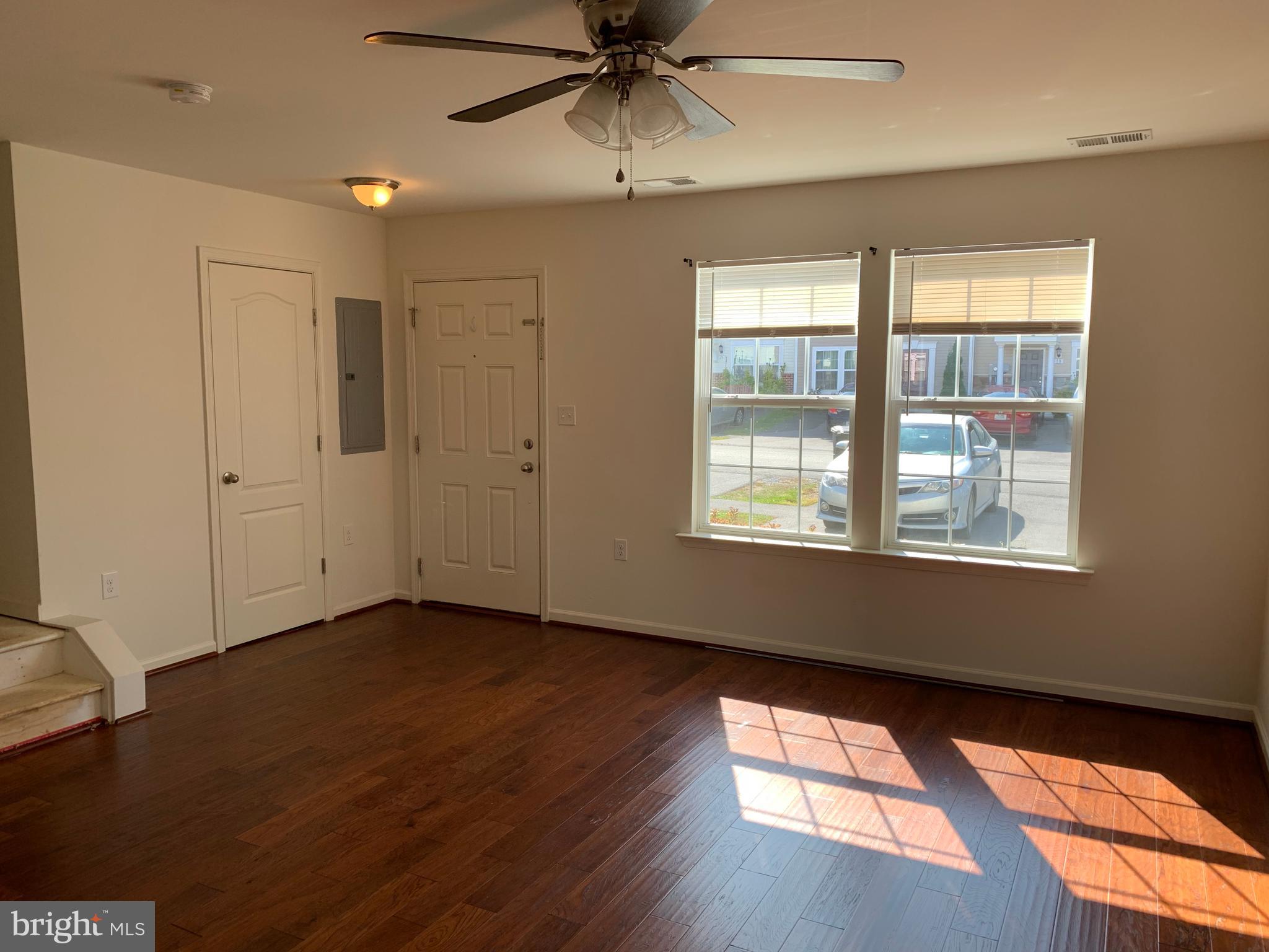 MANOR PARK - Residential Lease