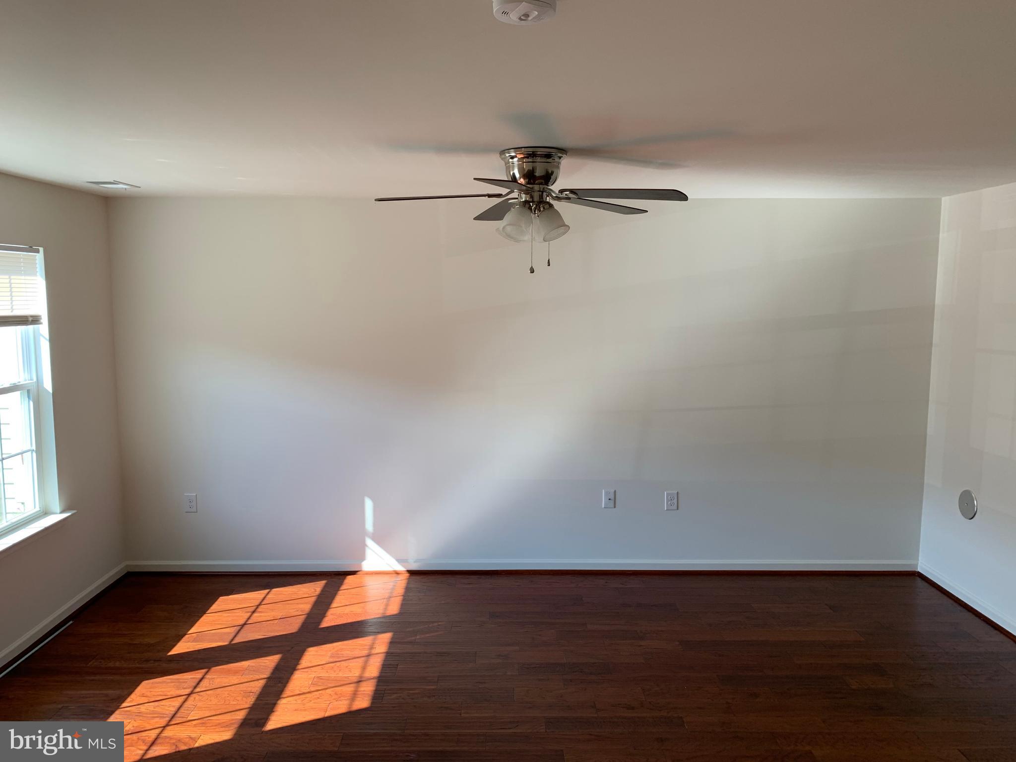 MANOR PARK - Residential Lease