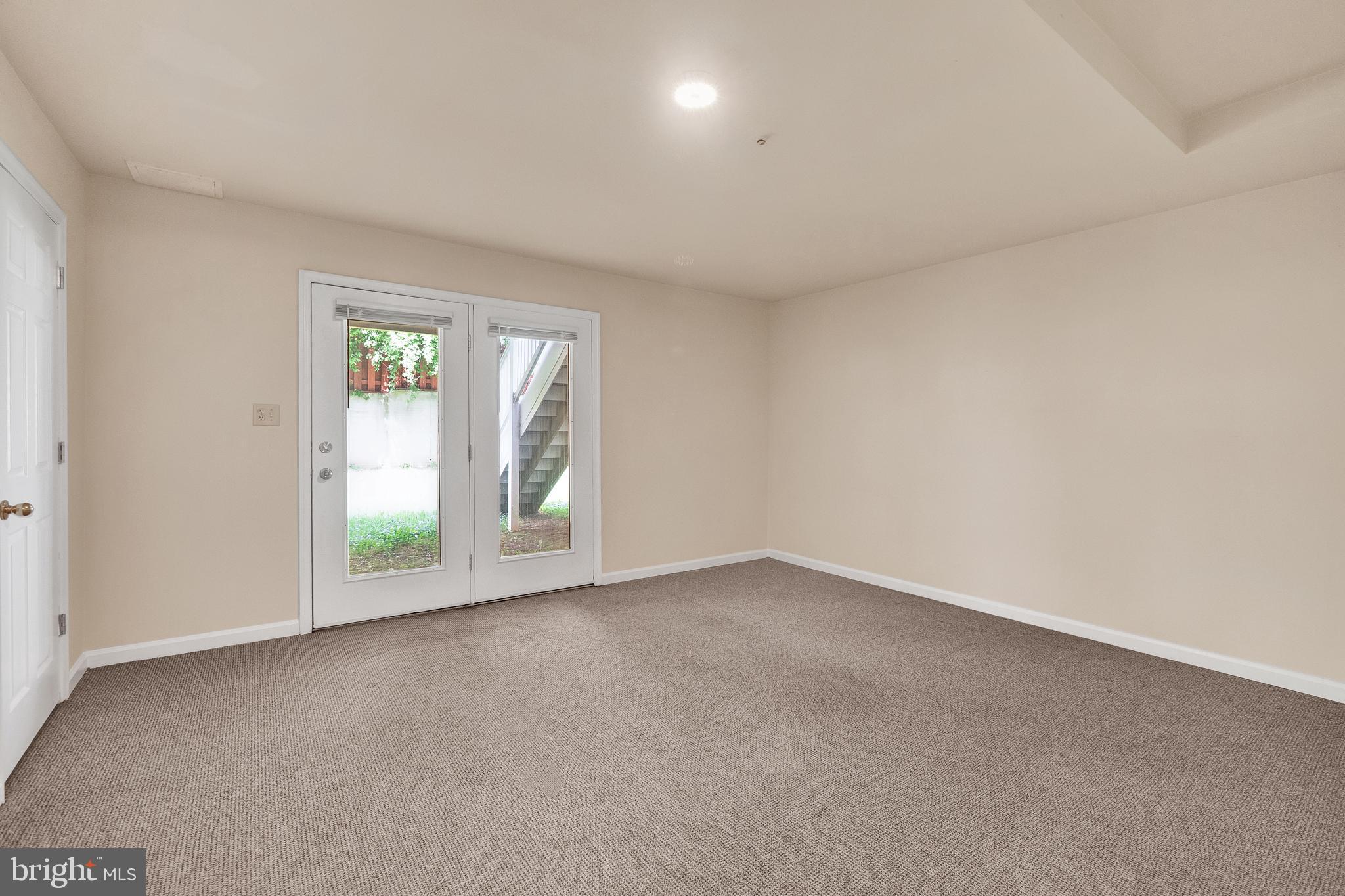 WILLOWCREST - Residential