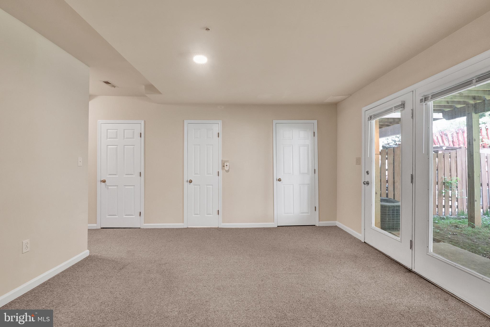 WILLOWCREST - Residential