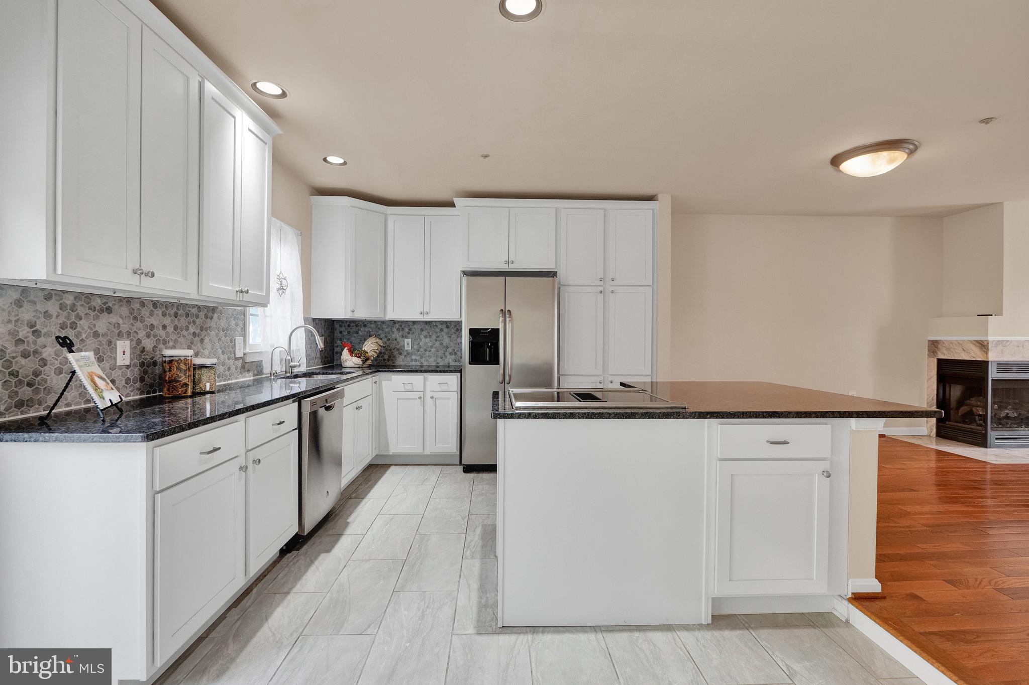 WILLOWCREST - Residential