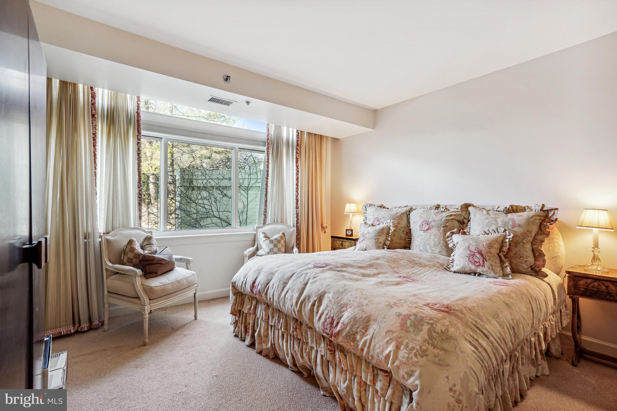 SOMERSET HOUSE 2 - Residential