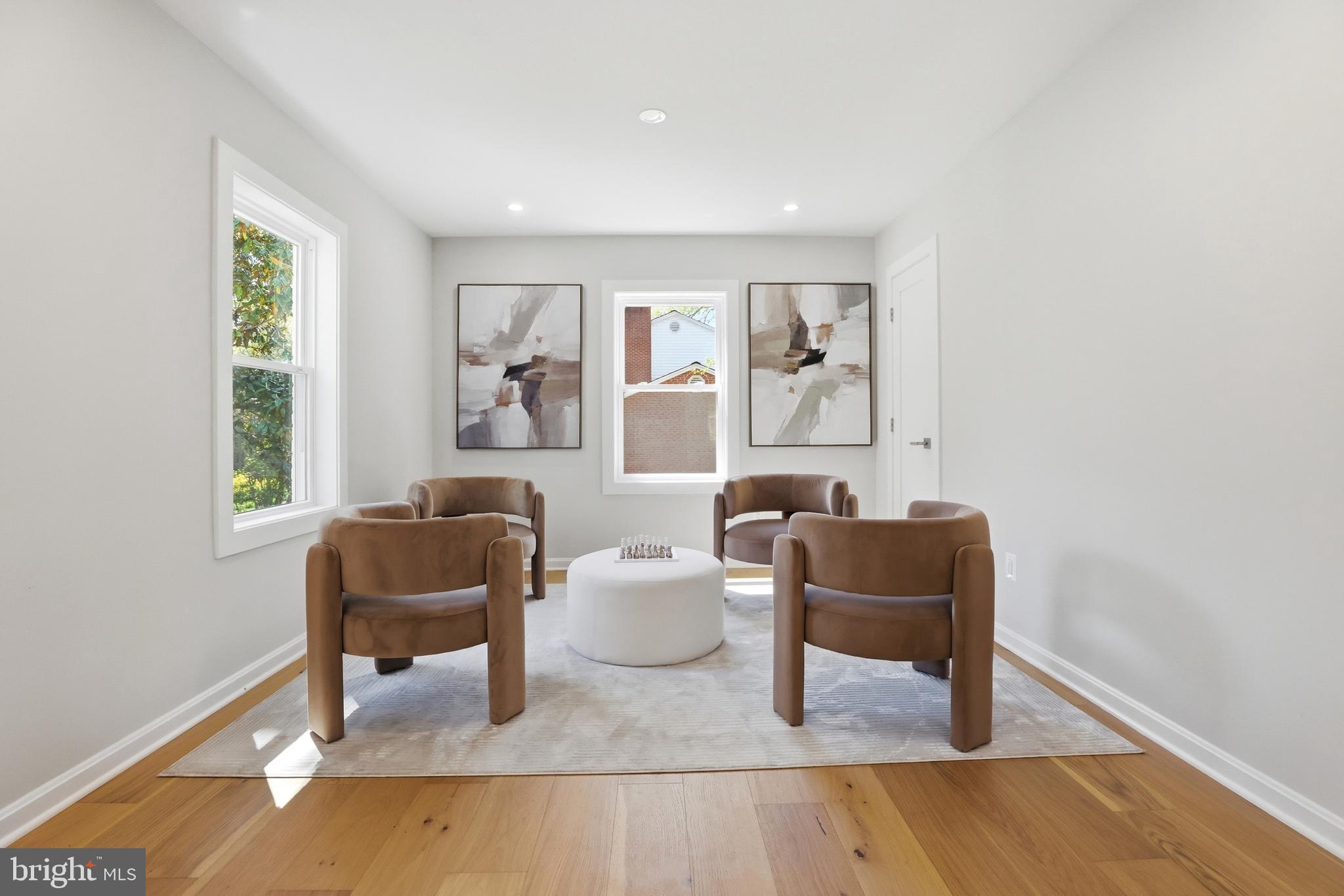 HILLWOOD - Residential